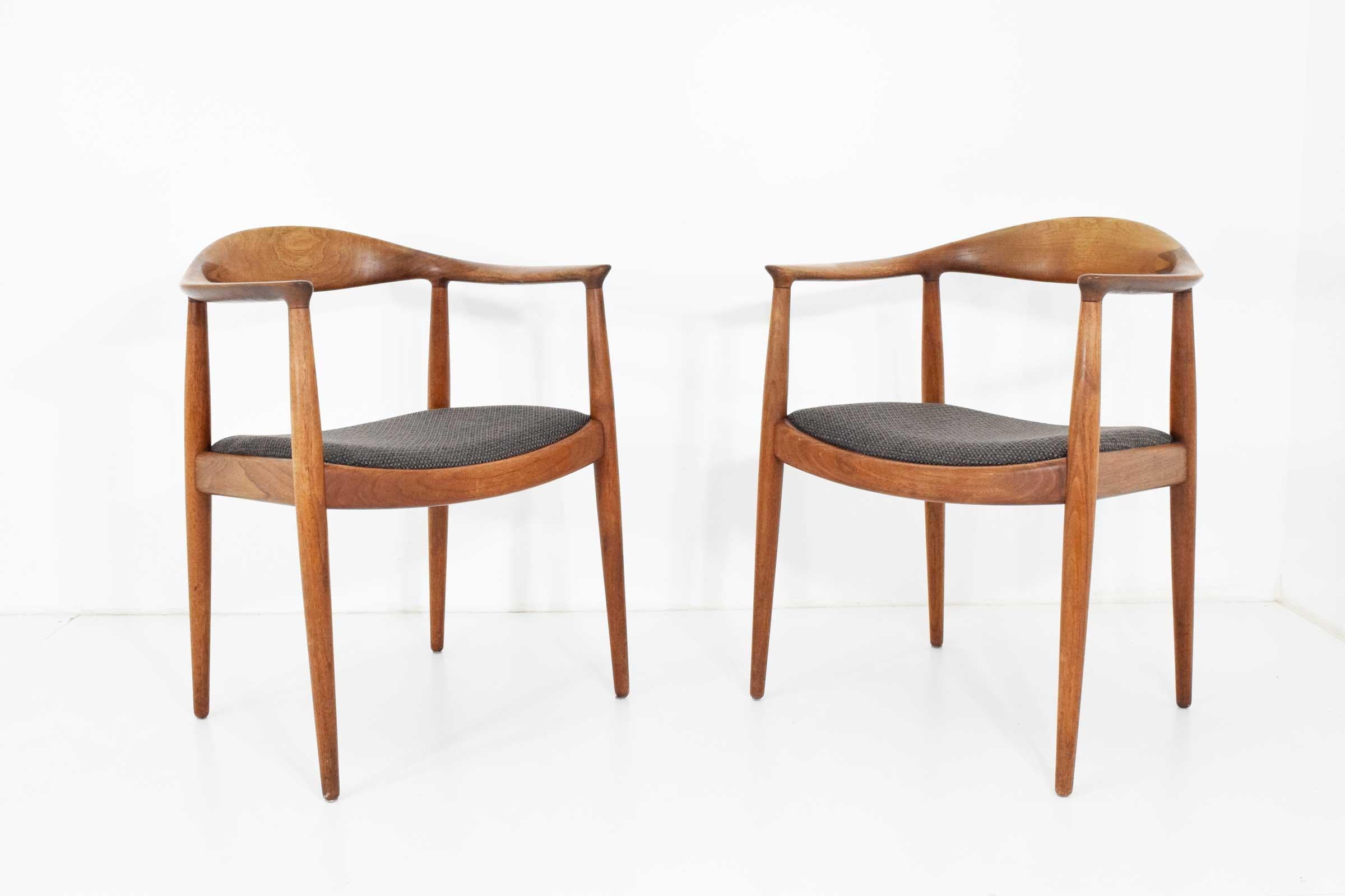 Mid-Century Modern Pair of Hans Wegner Round Chair/The Chair by Johannes Hansen