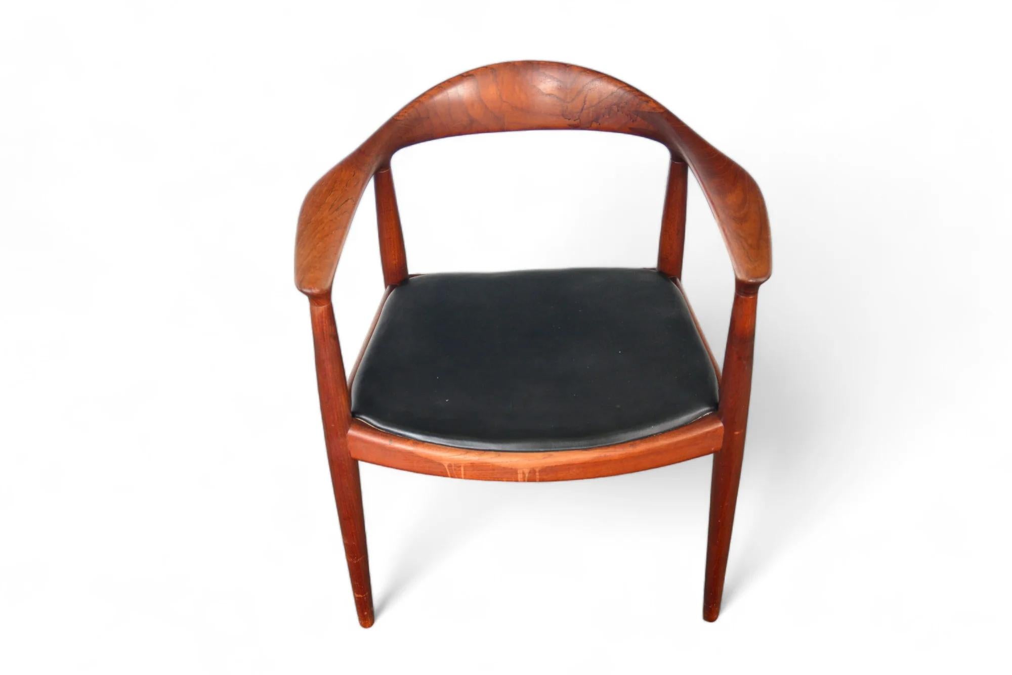 Paire de chaises rondes de Hans Wegner / La chaise en teck en vente 3