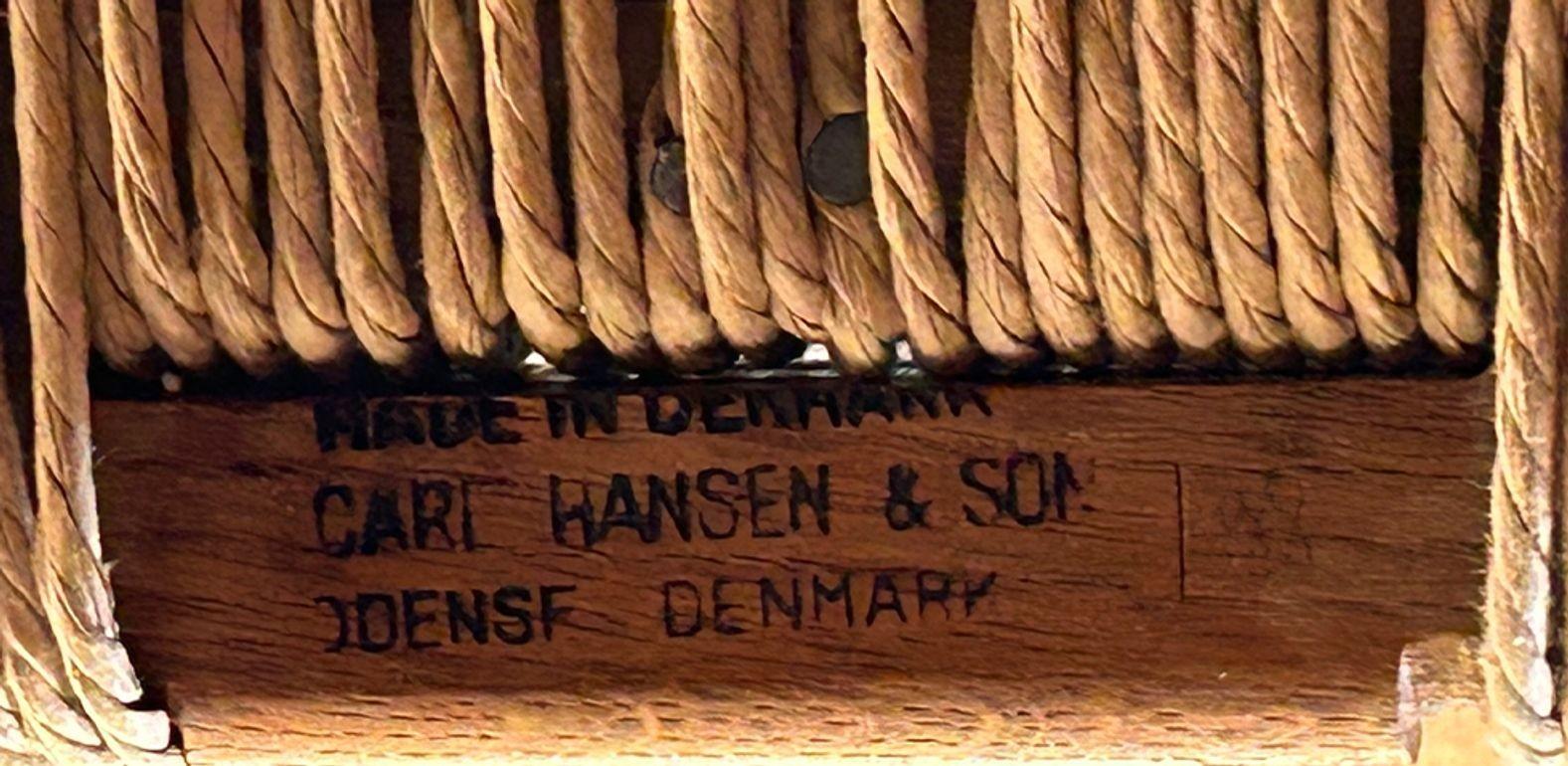 Paire de chaises de salle à manger danoises Wishbone CH 24 de Hans Wegner en vente 4