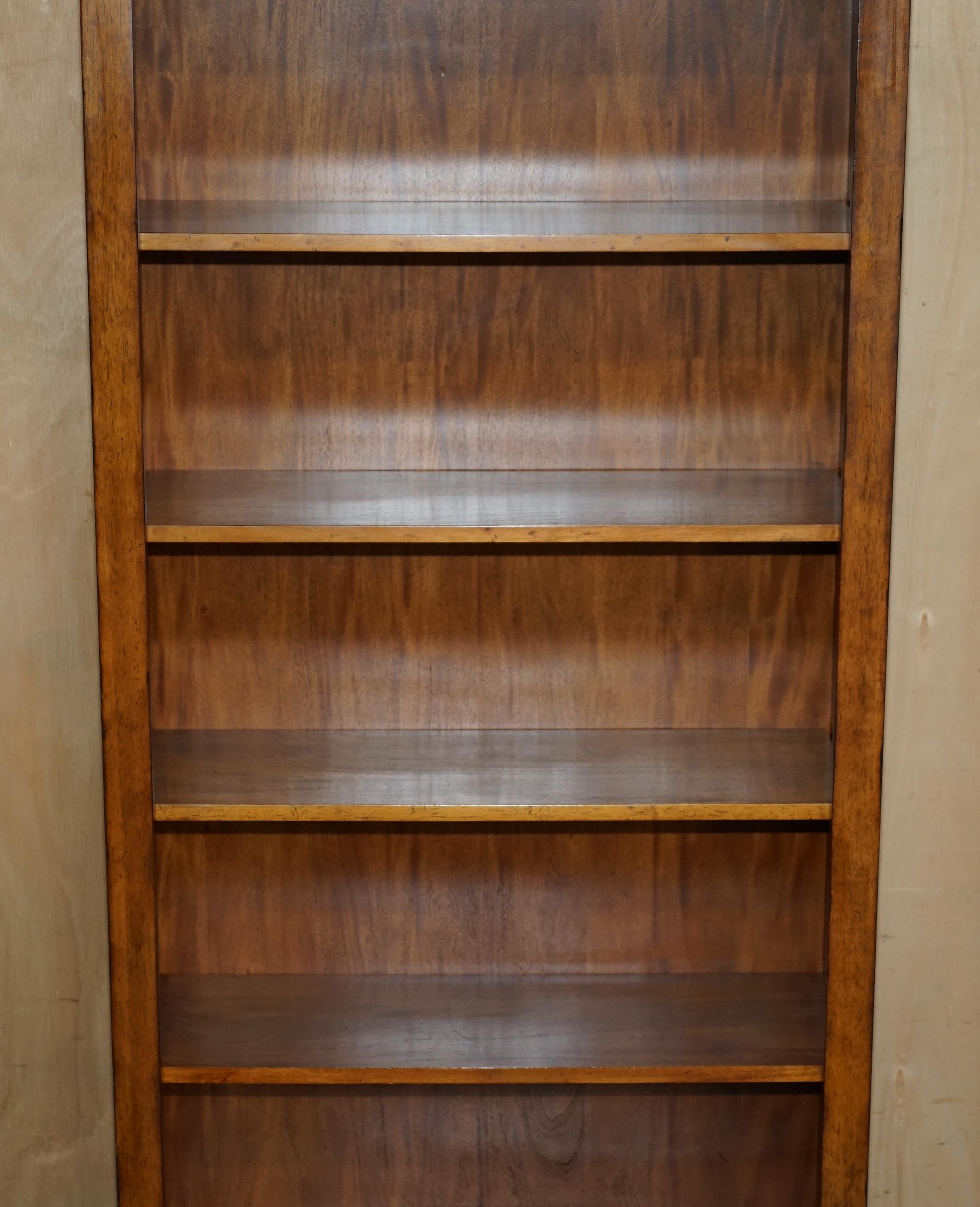 Hand-Crafted PAIR OF HARDWOOD FINISH TALL OPEN LIBRARY BOOKCASES BY THE DESiGNER ETHAN ALLEN