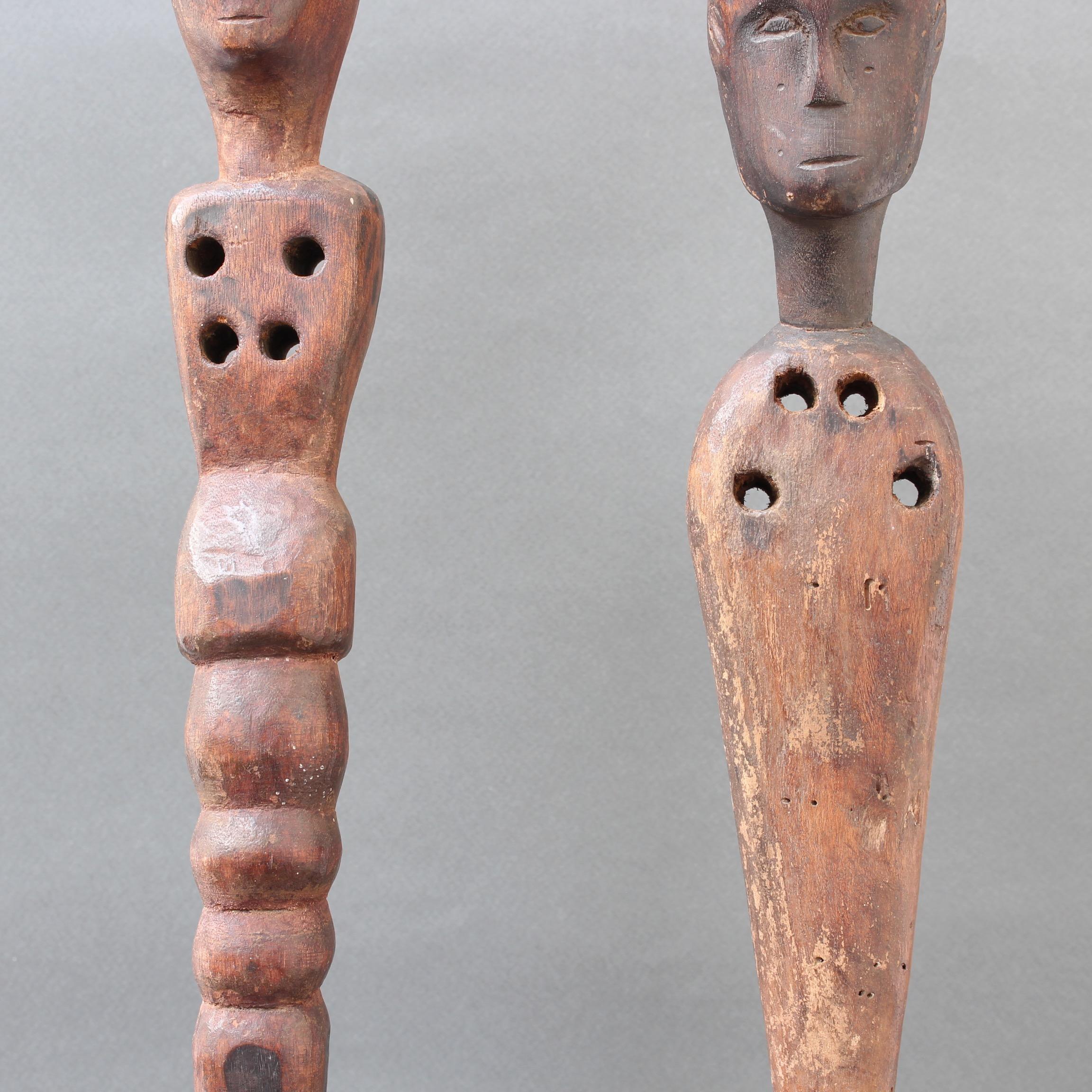 Pair of Hardwood Sumbanese Lutes with Anthropomorphic Figures, 20th Century 4