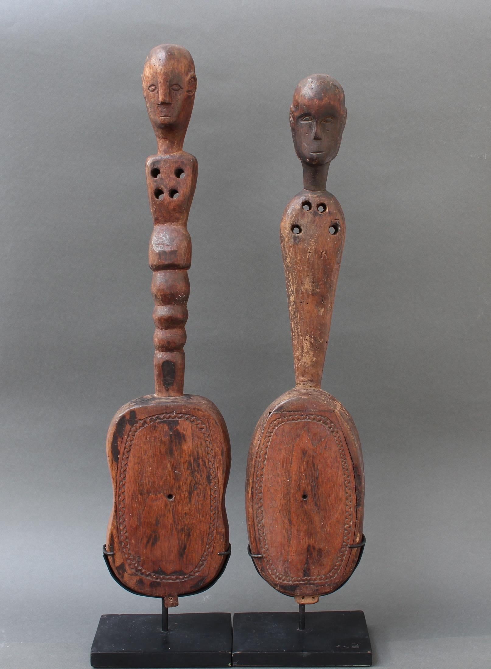 Pair of Hardwood Sumbanese Lutes with Anthropomorphic Figures, 20th Century 12