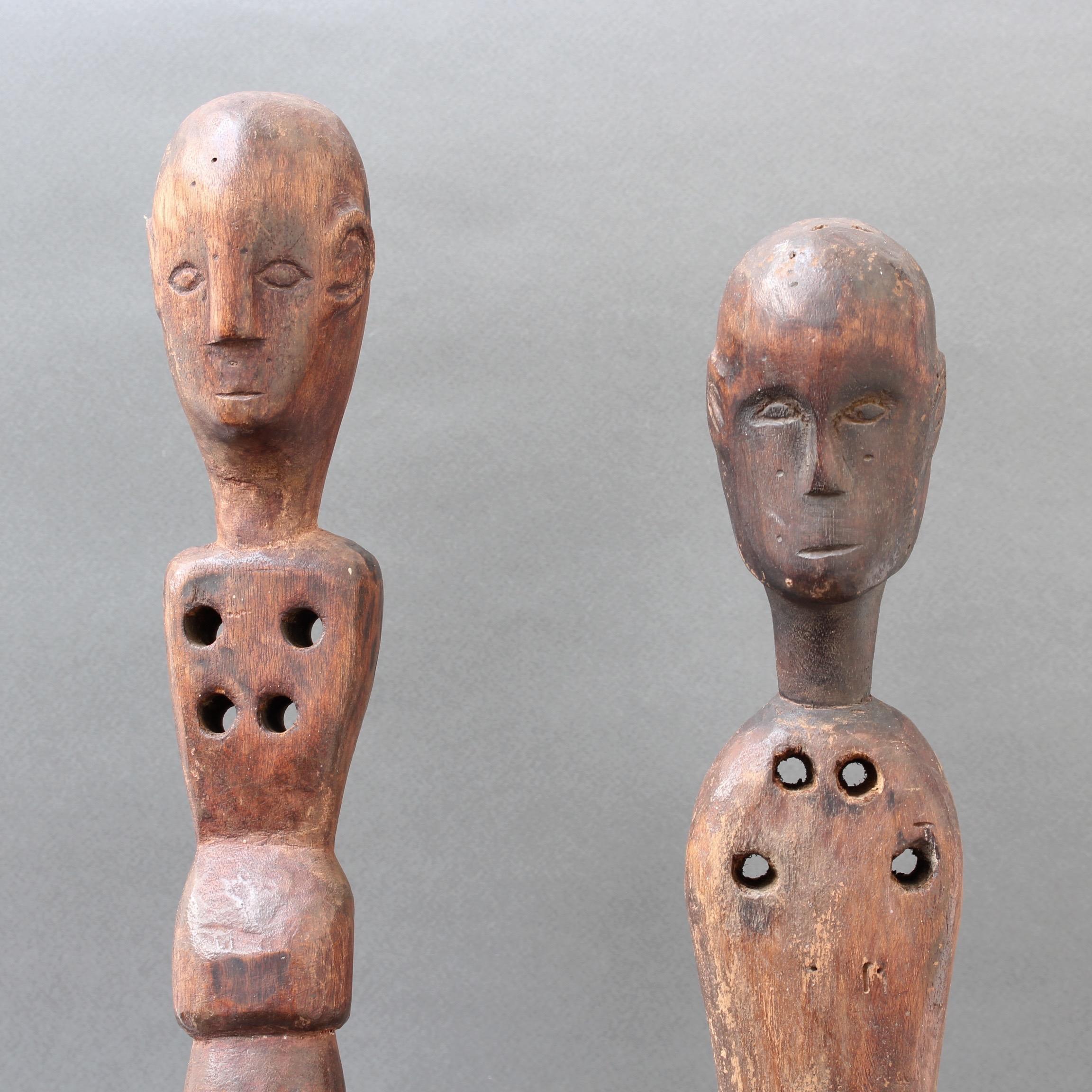 Pair of Hardwood Sumbanese Lutes with Anthropomorphic Figures, 20th Century 3