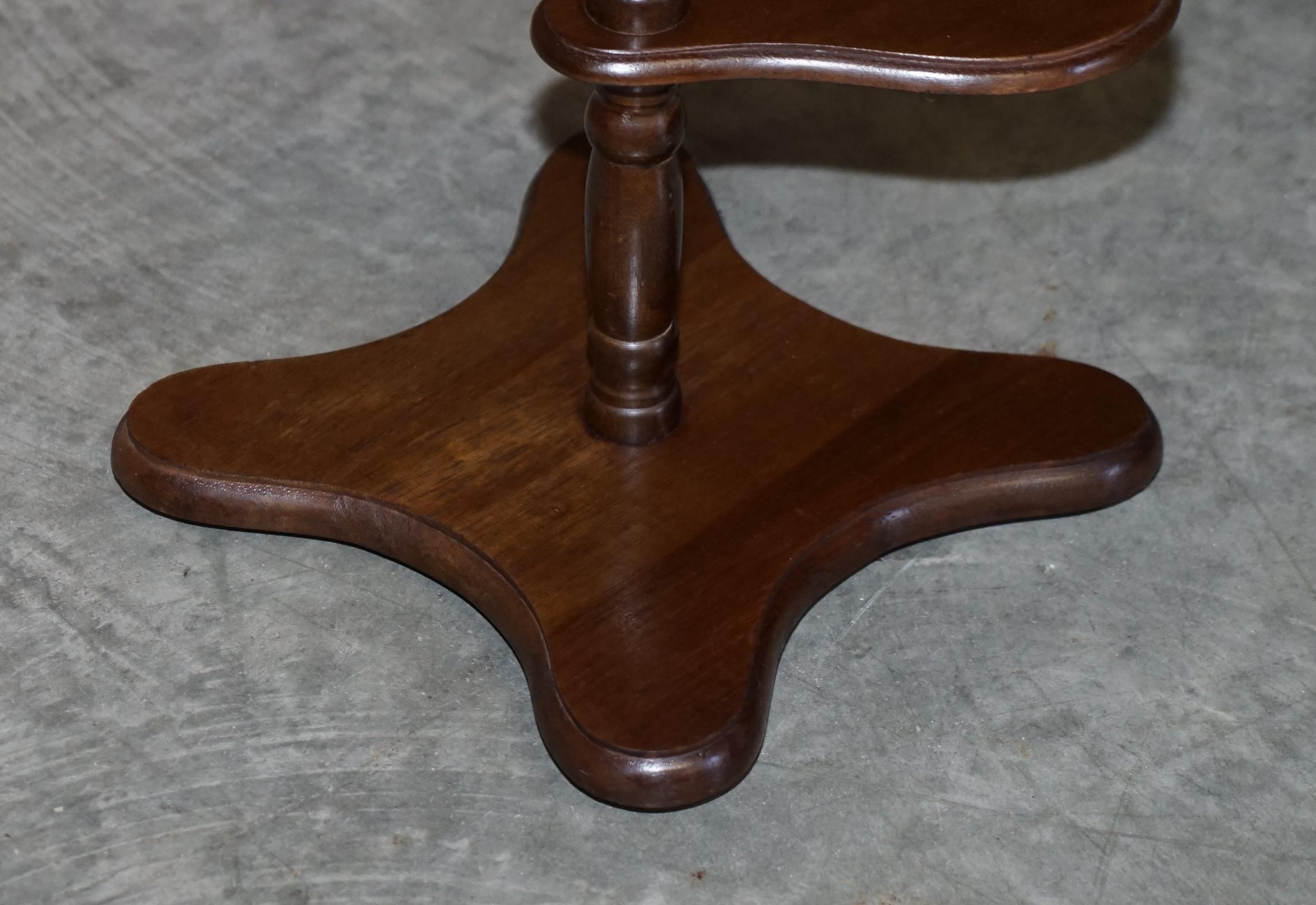 Pair of Hardwood Whatnot Adjustable Side End Tables Cake Stands Display Stands For Sale 2