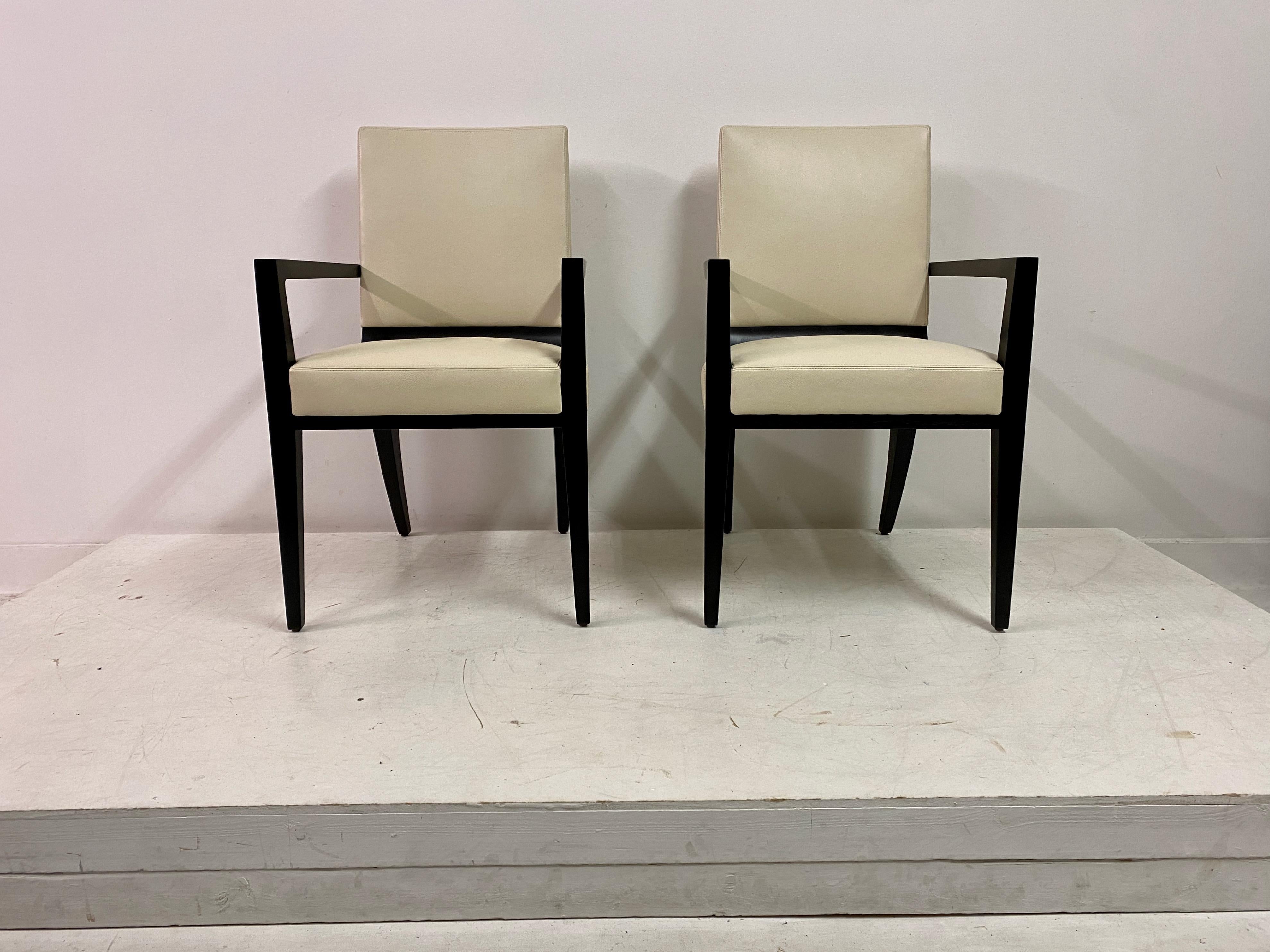 Paar Sessel

Modell Harris

Von Joseph Jeup

Zeitgenössische USA