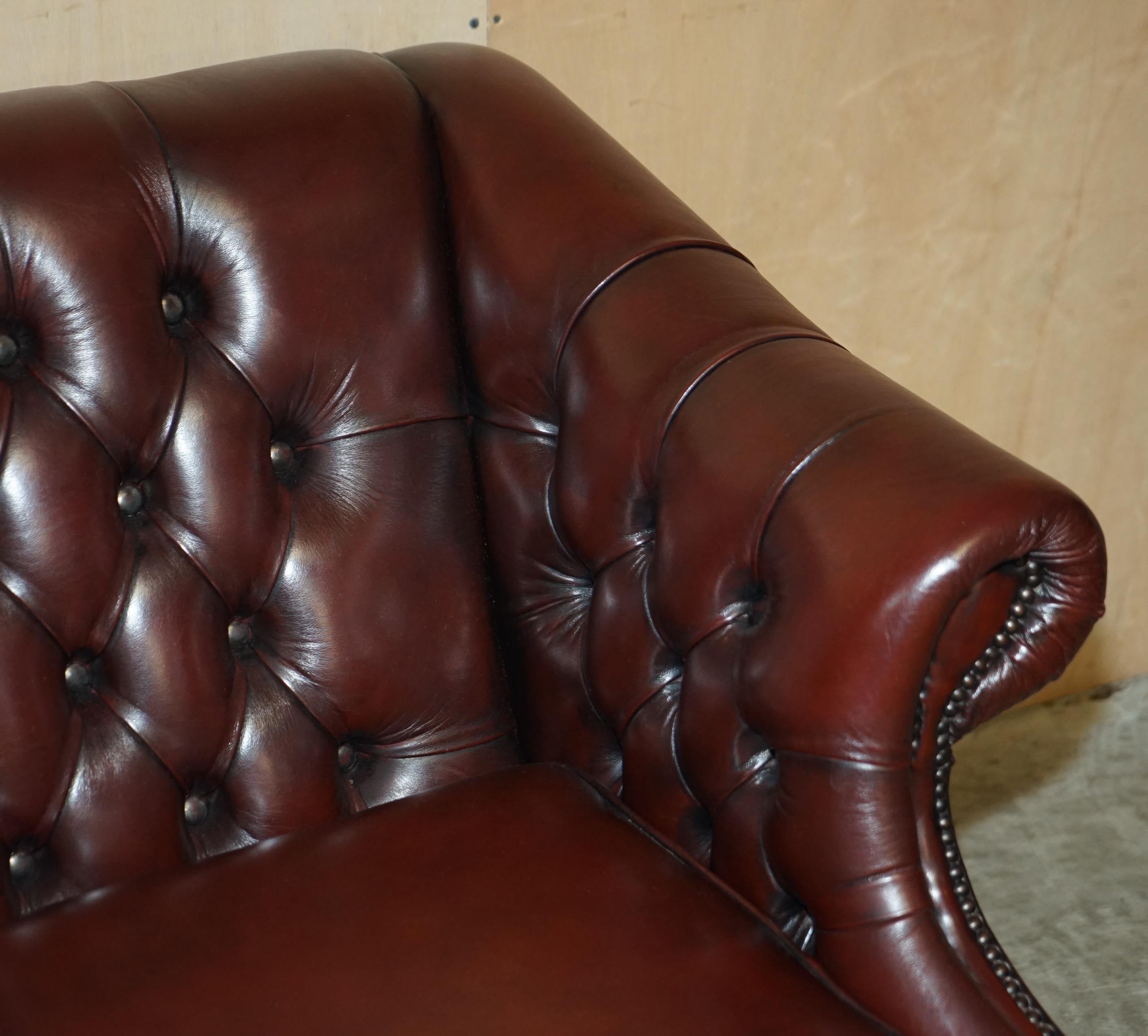 Pair of Harrods London Restored Bordeaux Brown Leather Chesterfield Tufted Sofas For Sale 9