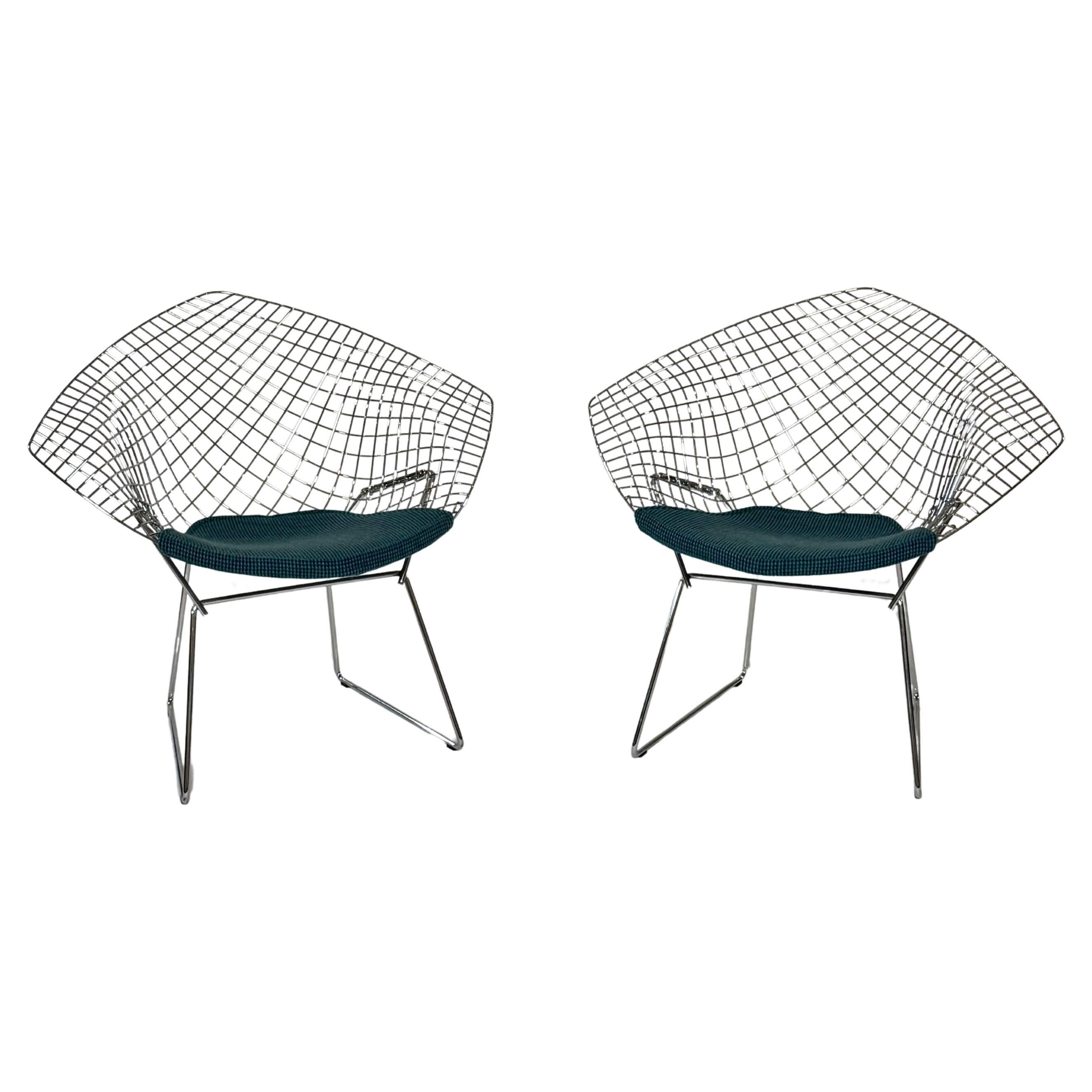 Ein Paar verchromte Diamond Chairs von Harry Bertoia für Knoll 2016 - Zwei Sets verfügbar