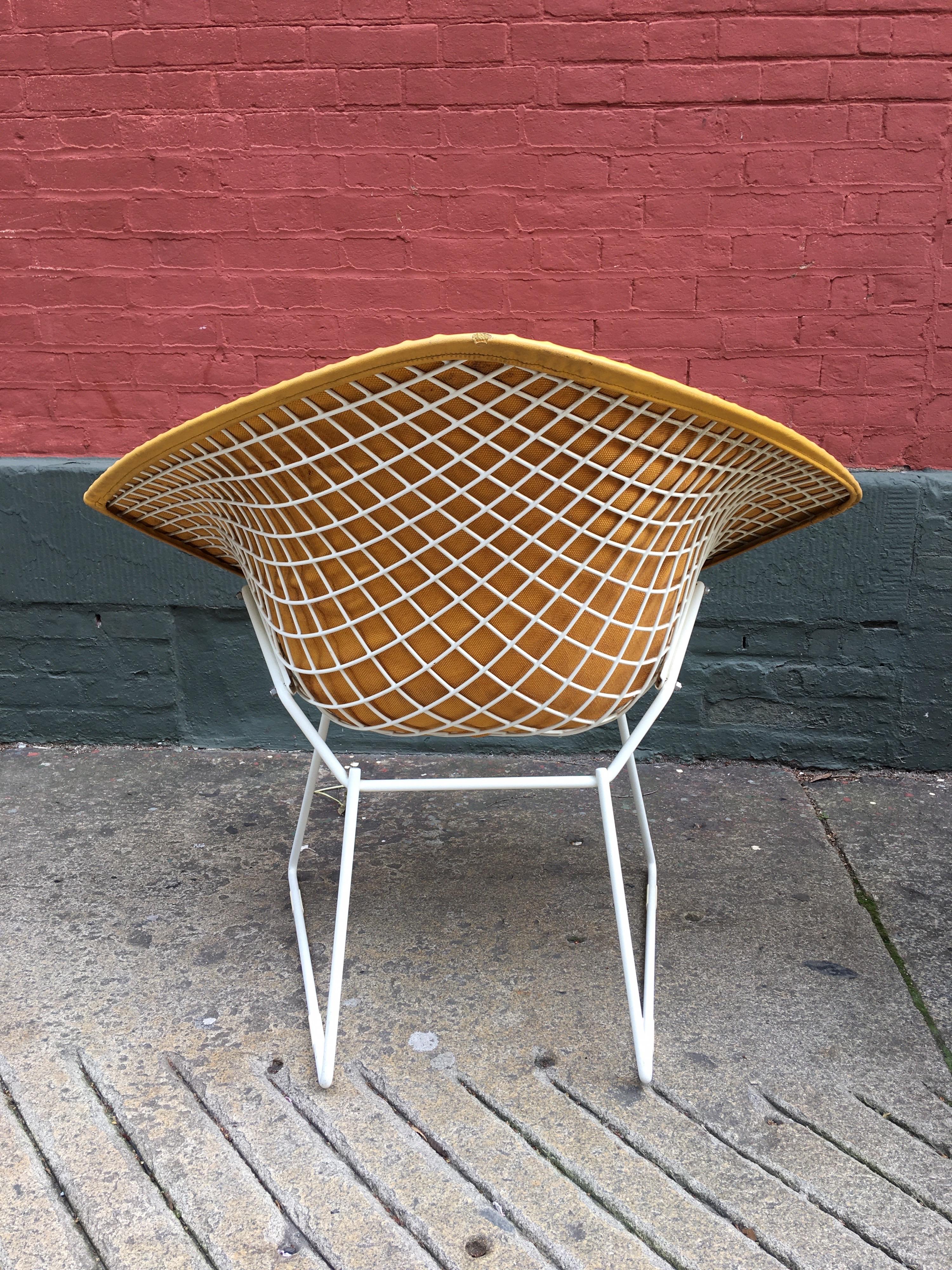 Pair of Harry Bertoia for Knoll Diamond Chairs In Good Condition In Philadelphia, PA