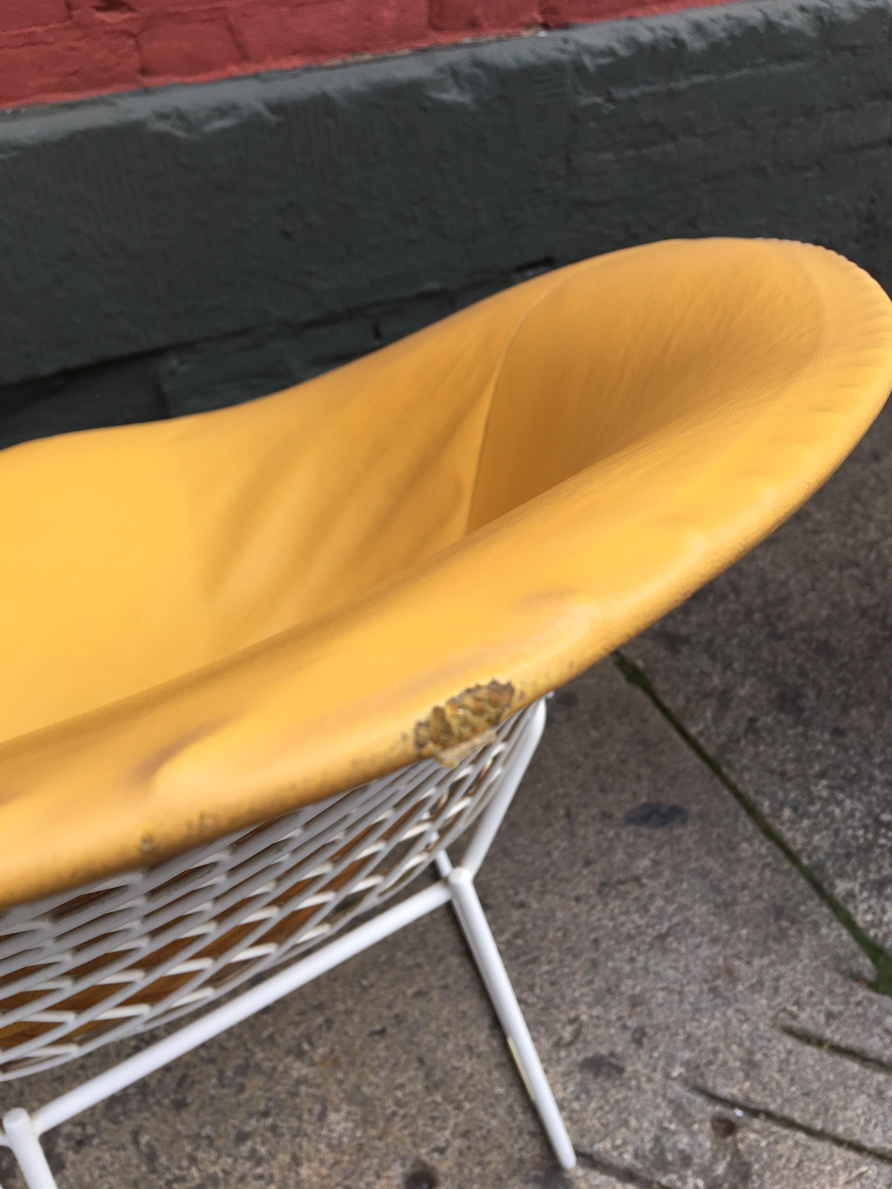 Mid-20th Century Pair of Harry Bertoia for Knoll Diamond Chairs
