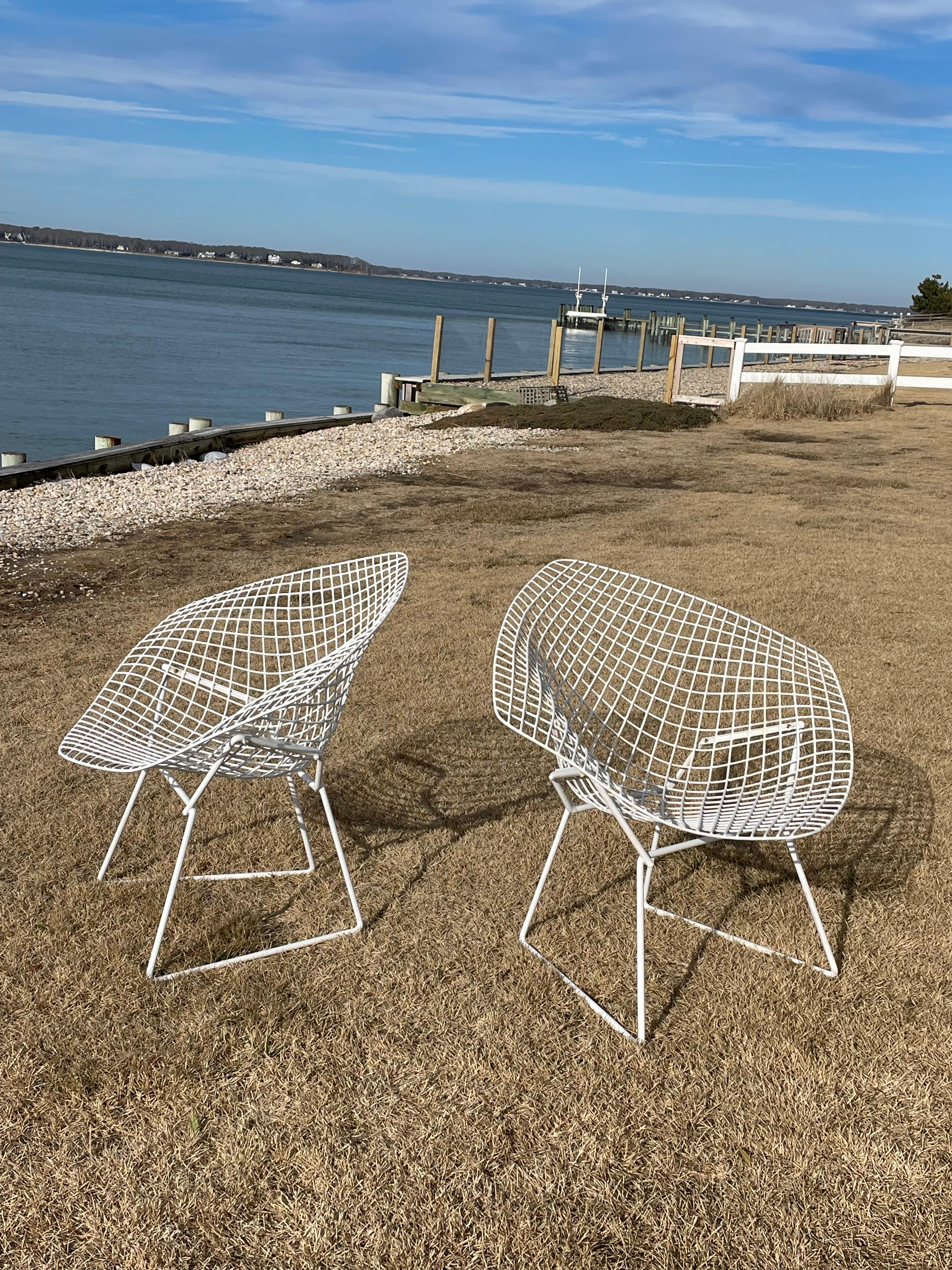 Pair of Harry Bertoia White Diamond Chairs 2
