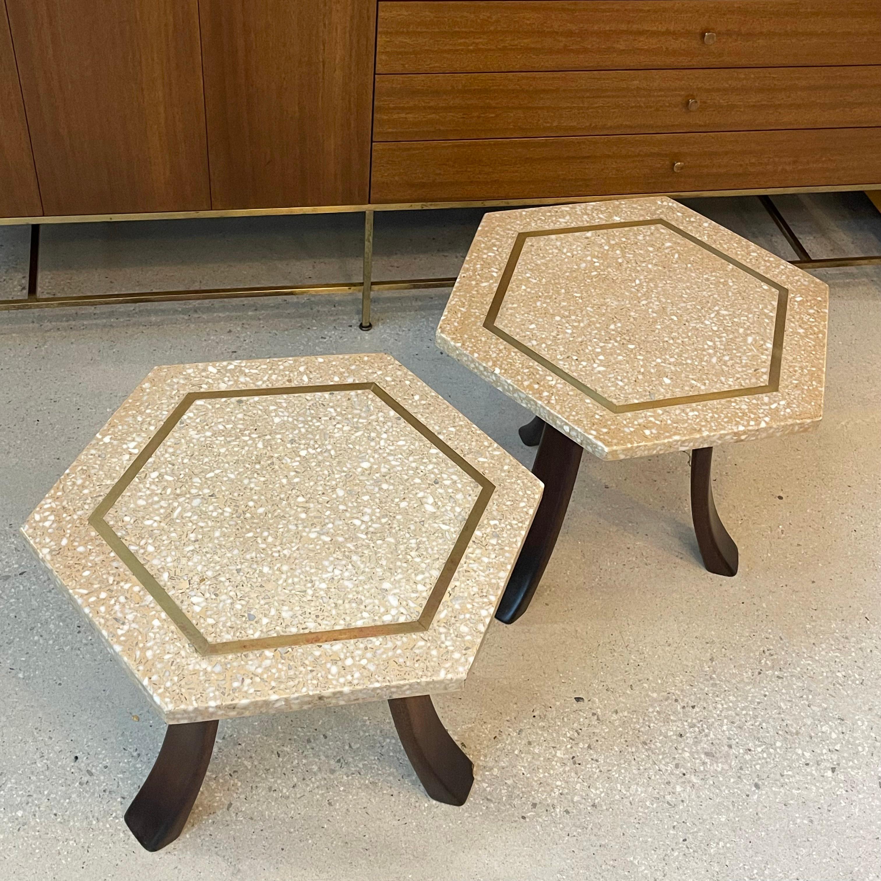 Paire de tables d'appoint hexagonales en terrazzo Harvey Probber Bon état - En vente à Brooklyn, NY