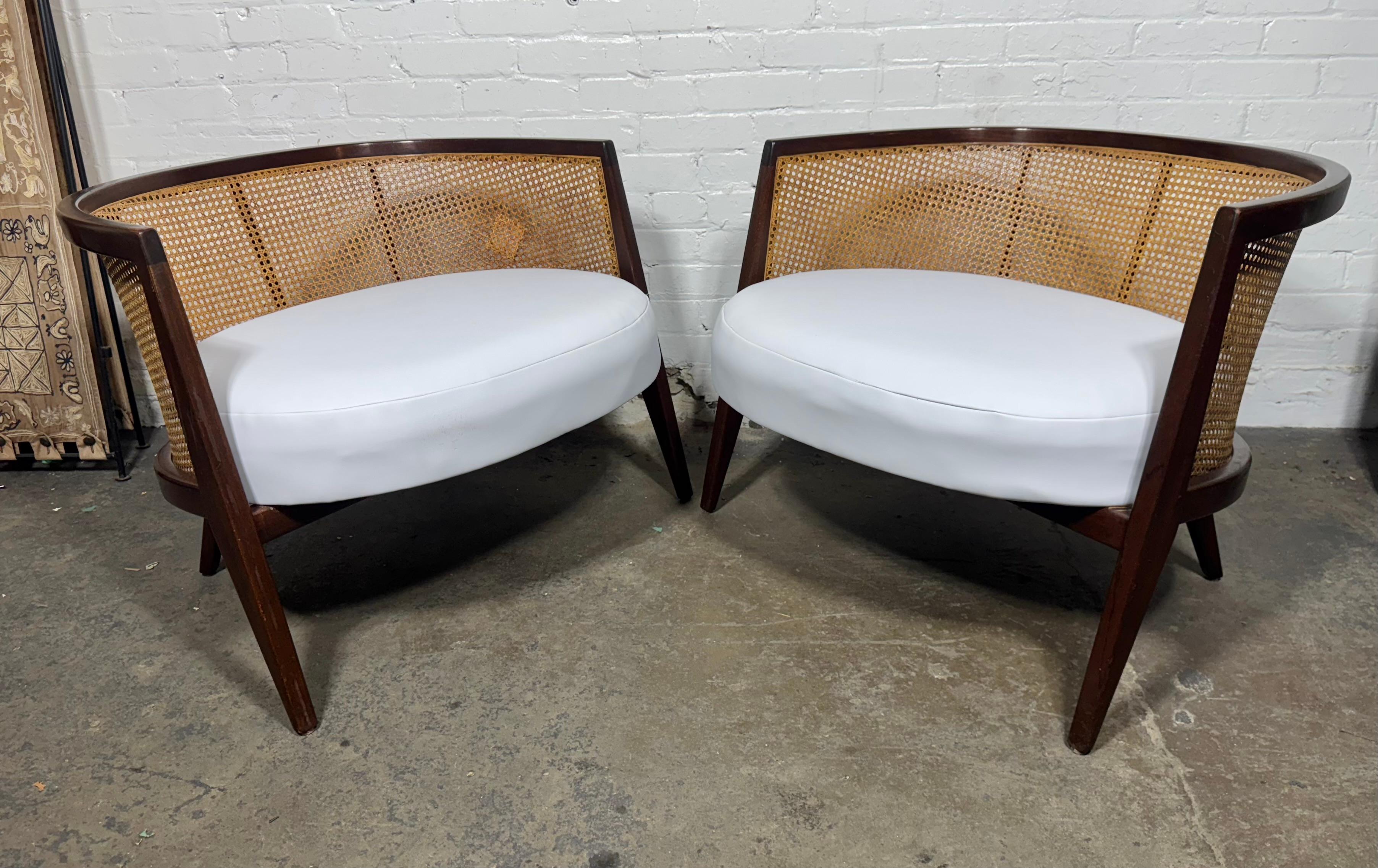 Paire de chaises Harvey Probber - Cane Back Barrel (HOOP) / Moderniste classique en vente 3