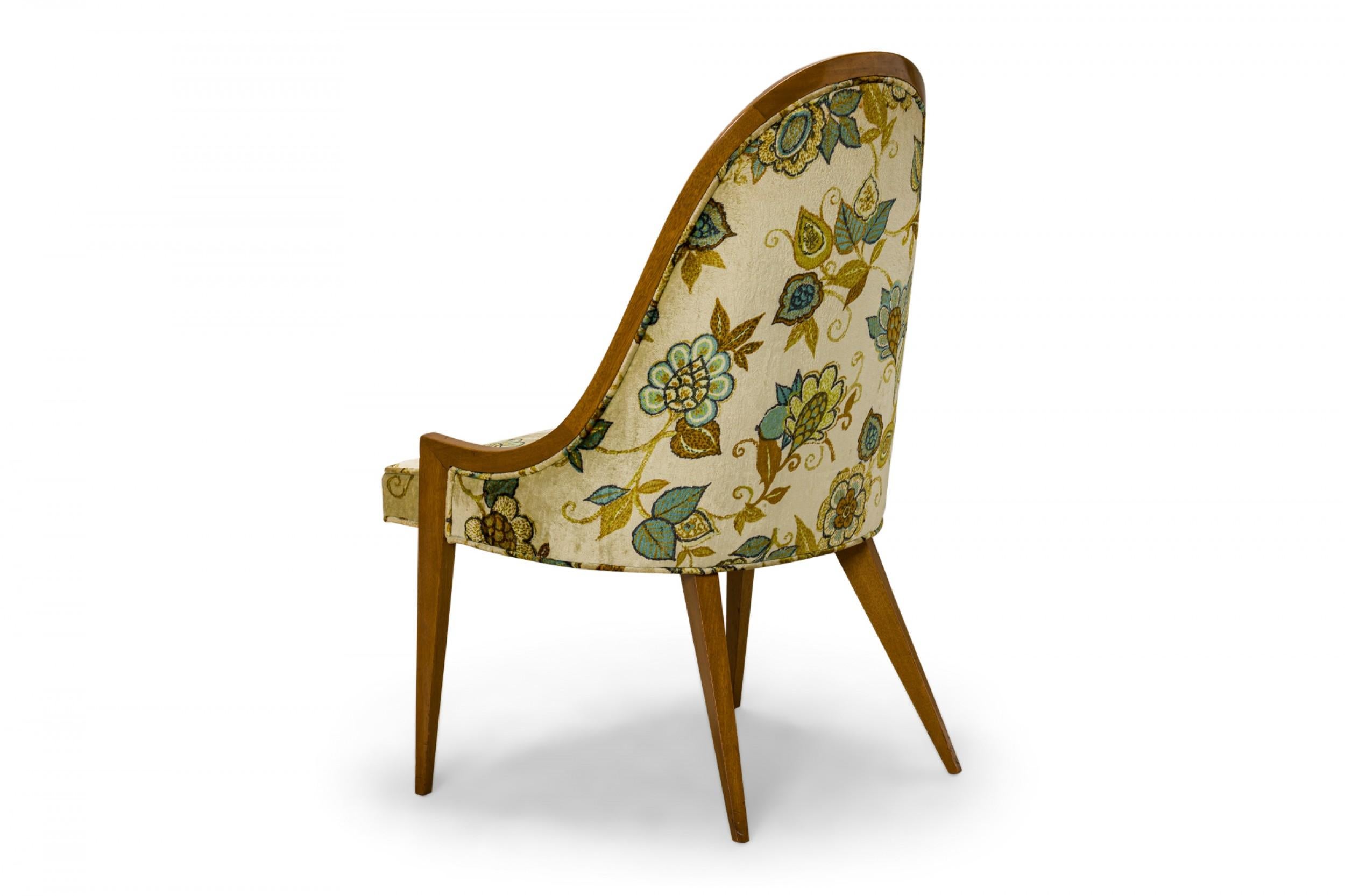 Harvey Probber paire de chaises pull-up d'appoint « Gondola » en acajou à imprimé floral Bon état - En vente à Queens, NY