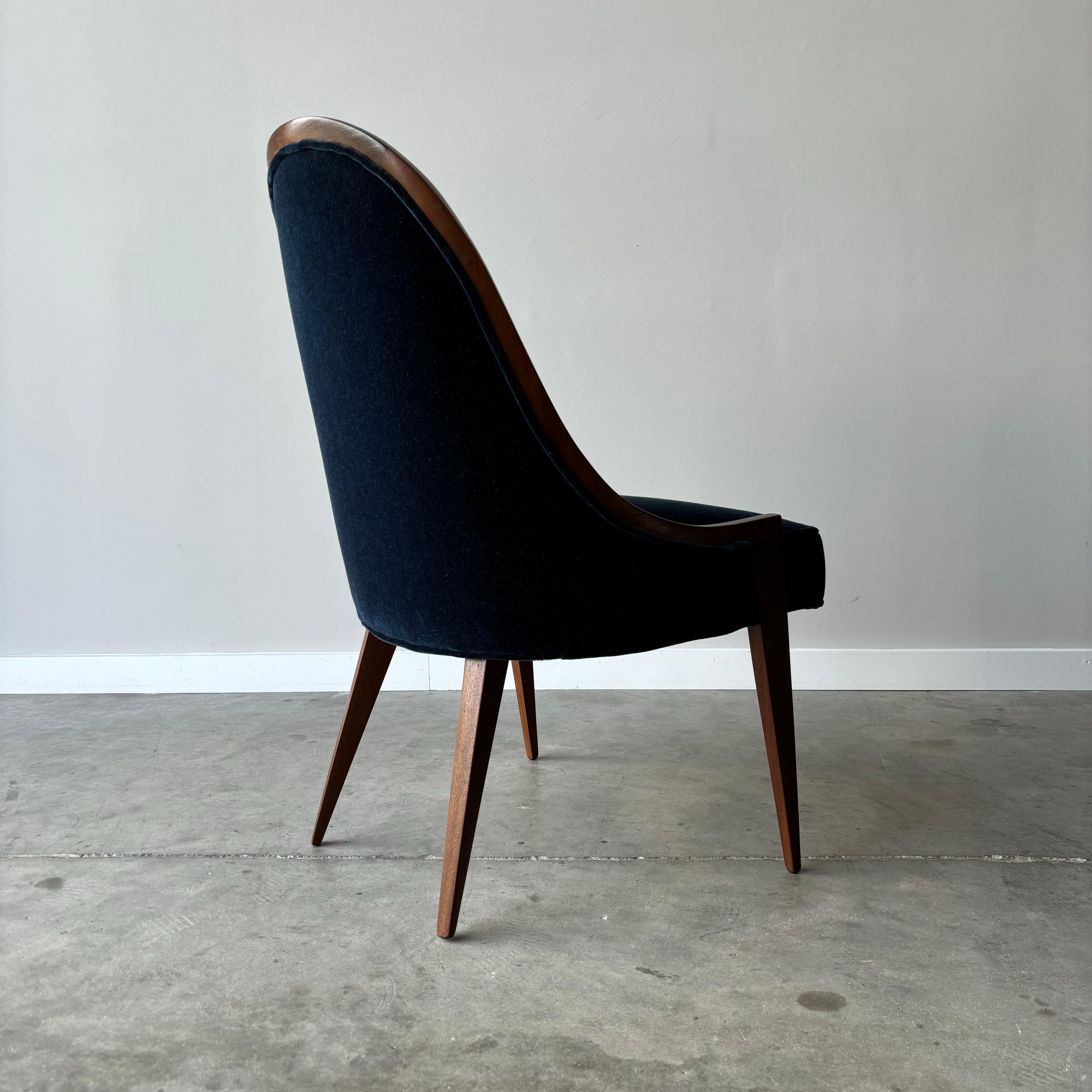 20ième siècle Paire de chaises à dossier en cuillère The Moderns Harvey Probber, années 1960 en vente