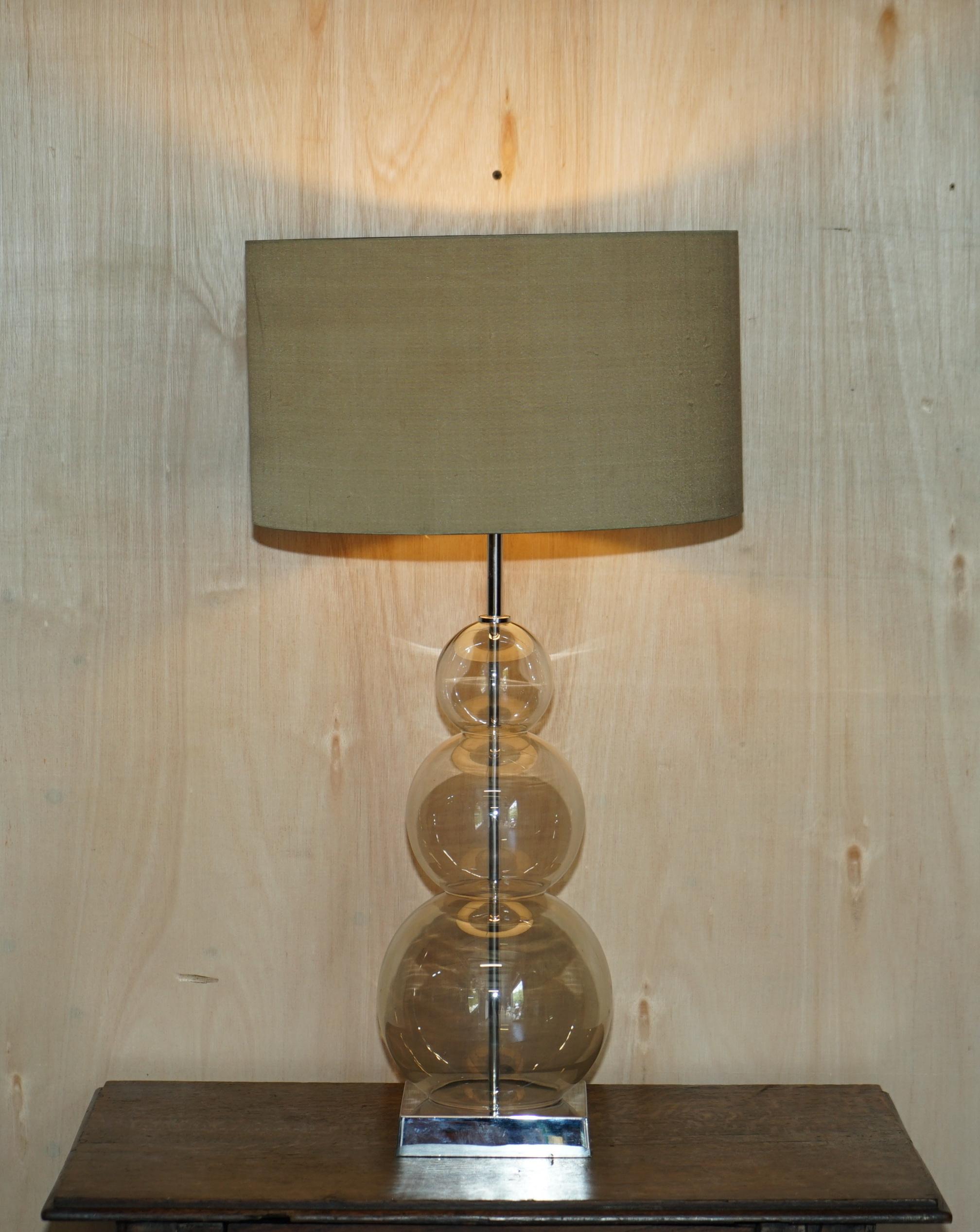 Mid-Century Modern Pair of Heathfield & Co Opera 3 Ball Table Lamps with Original Shades