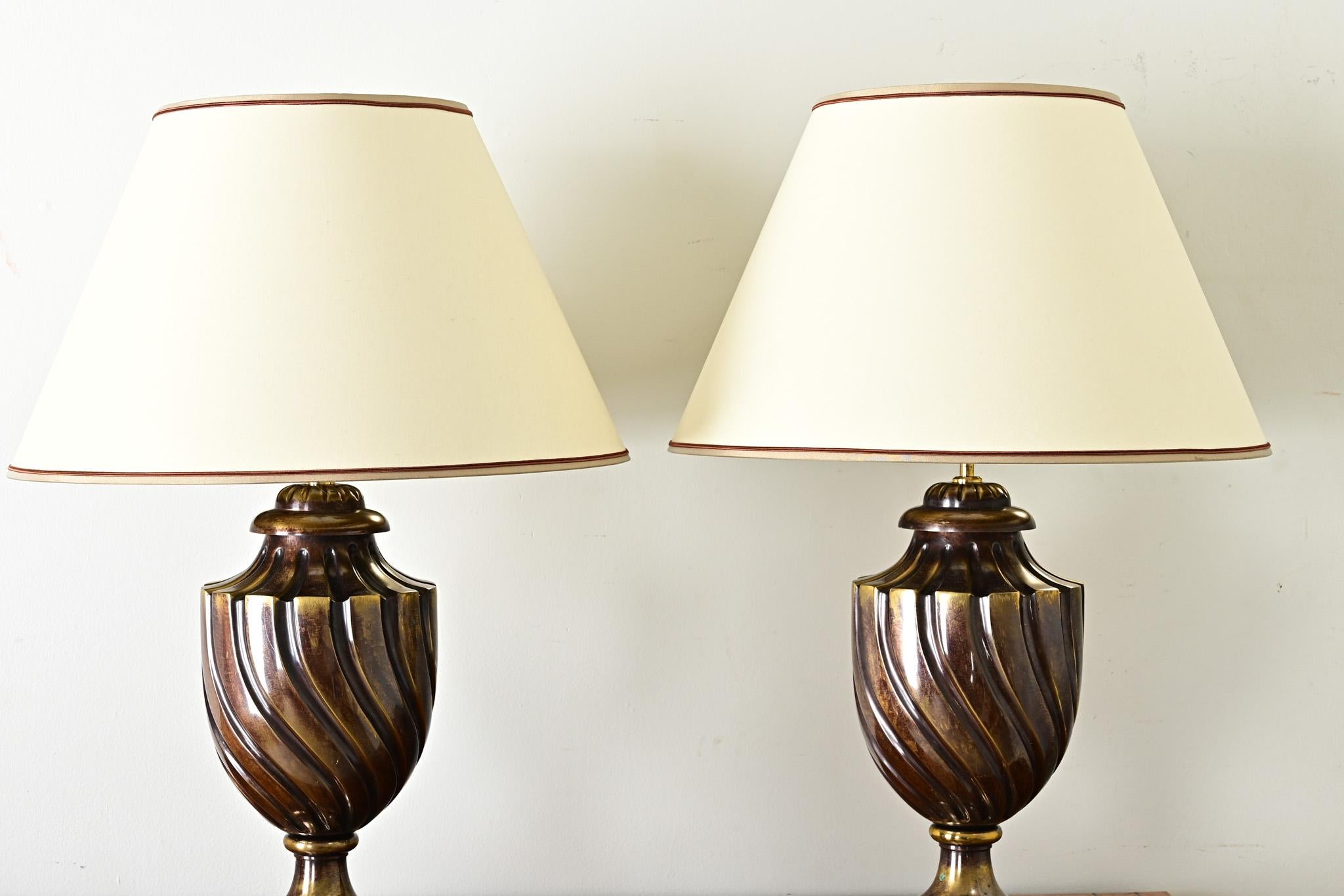 English Pair of Heavy Brass Urn Table Lamps For Sale