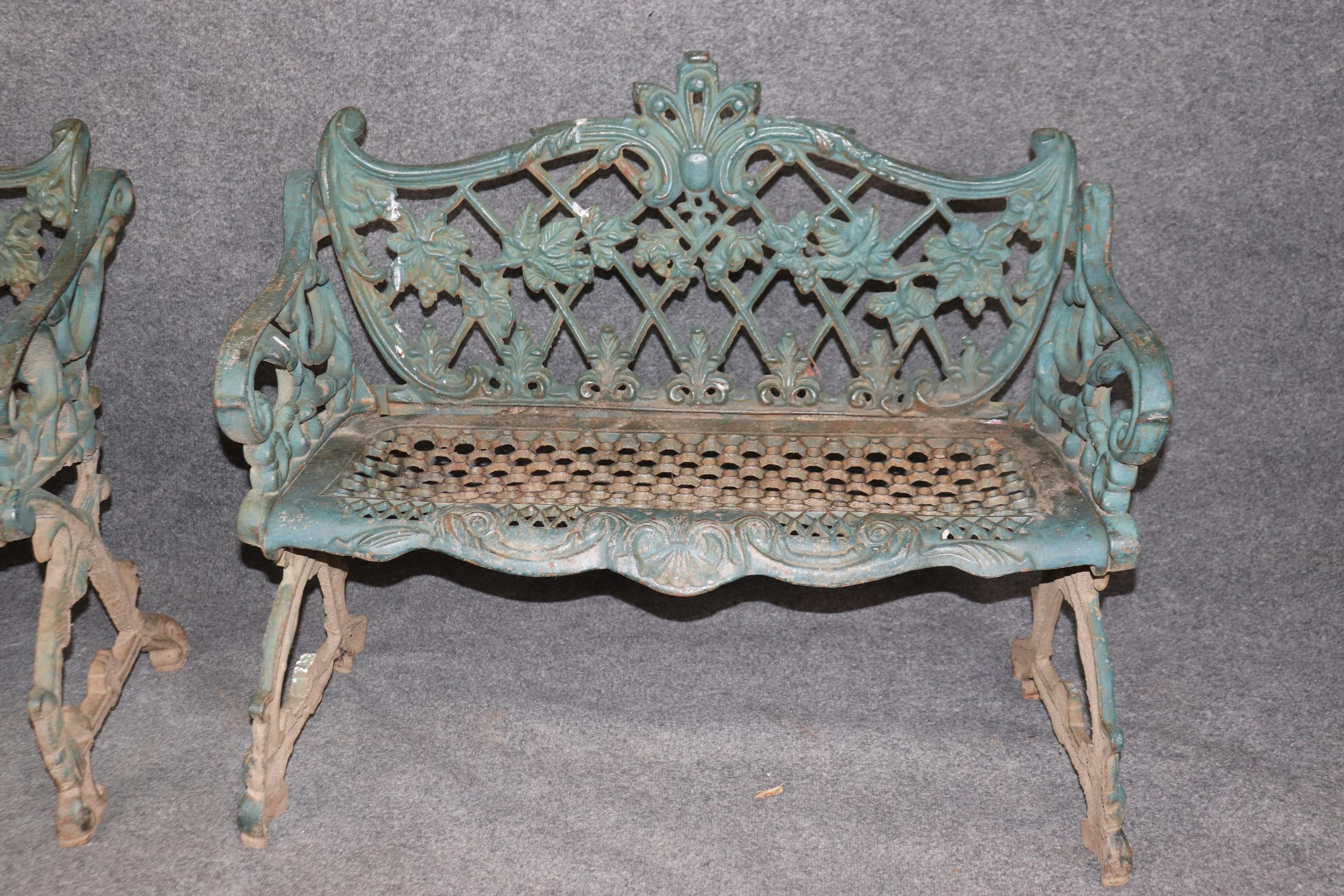 Pair of Heavy Verdigris Finished Cast Iron South Carolina Style Garden Benches In Good Condition In Swedesboro, NJ