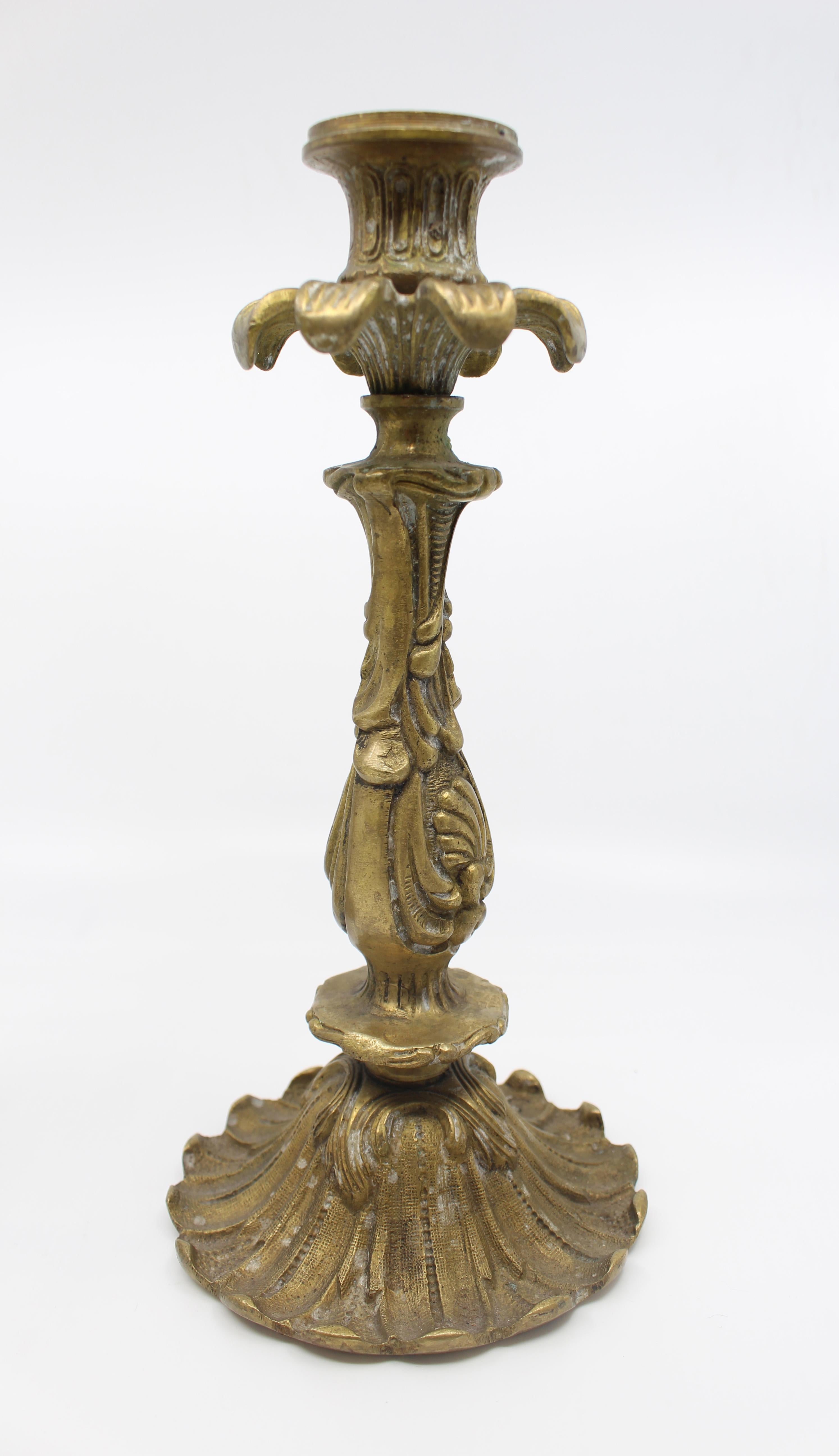 Pair of Heavy Vintage Decorative Brass Candlesticks For Sale 1
