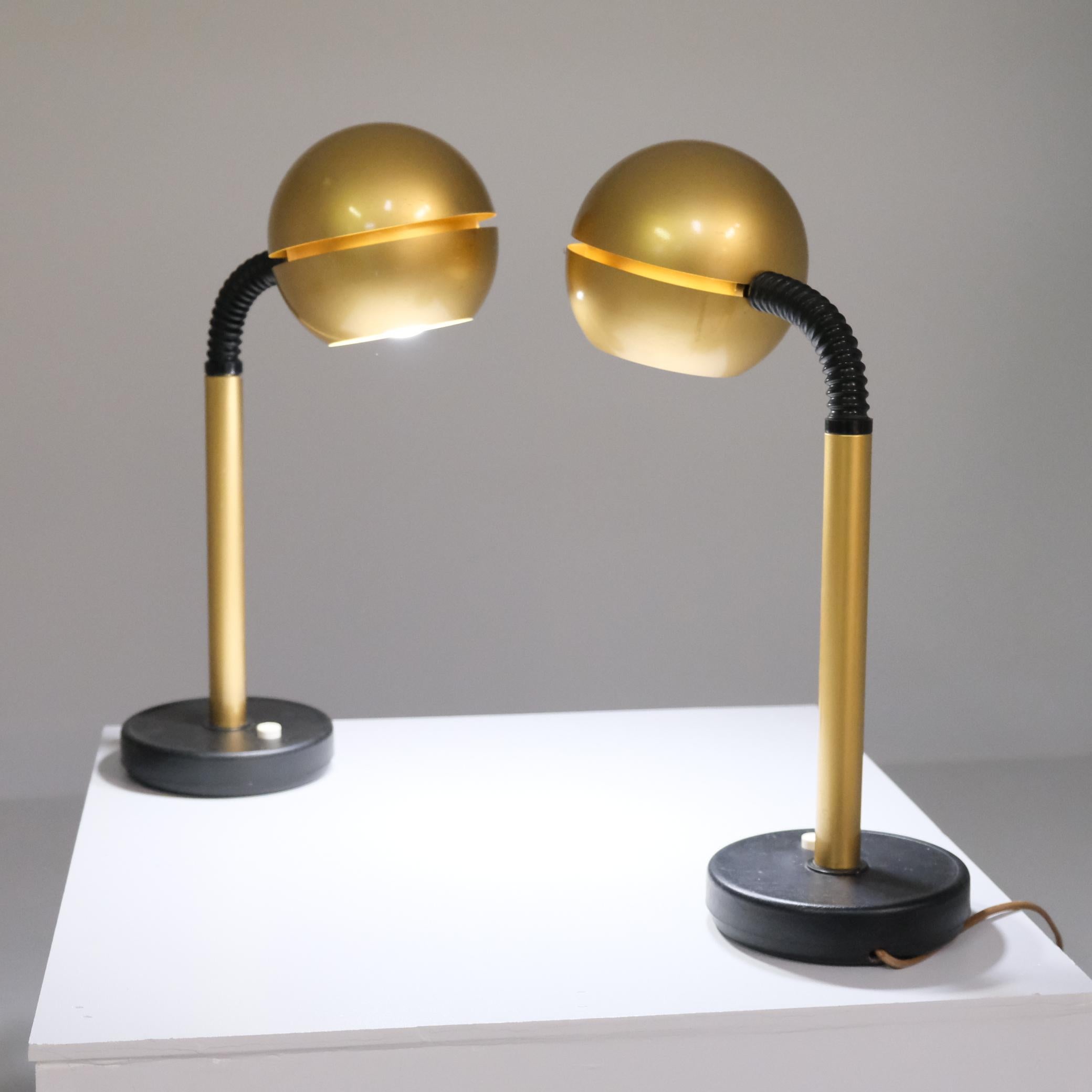 Finlandais Paire de lampes de table Heikki Turunen Golden 
