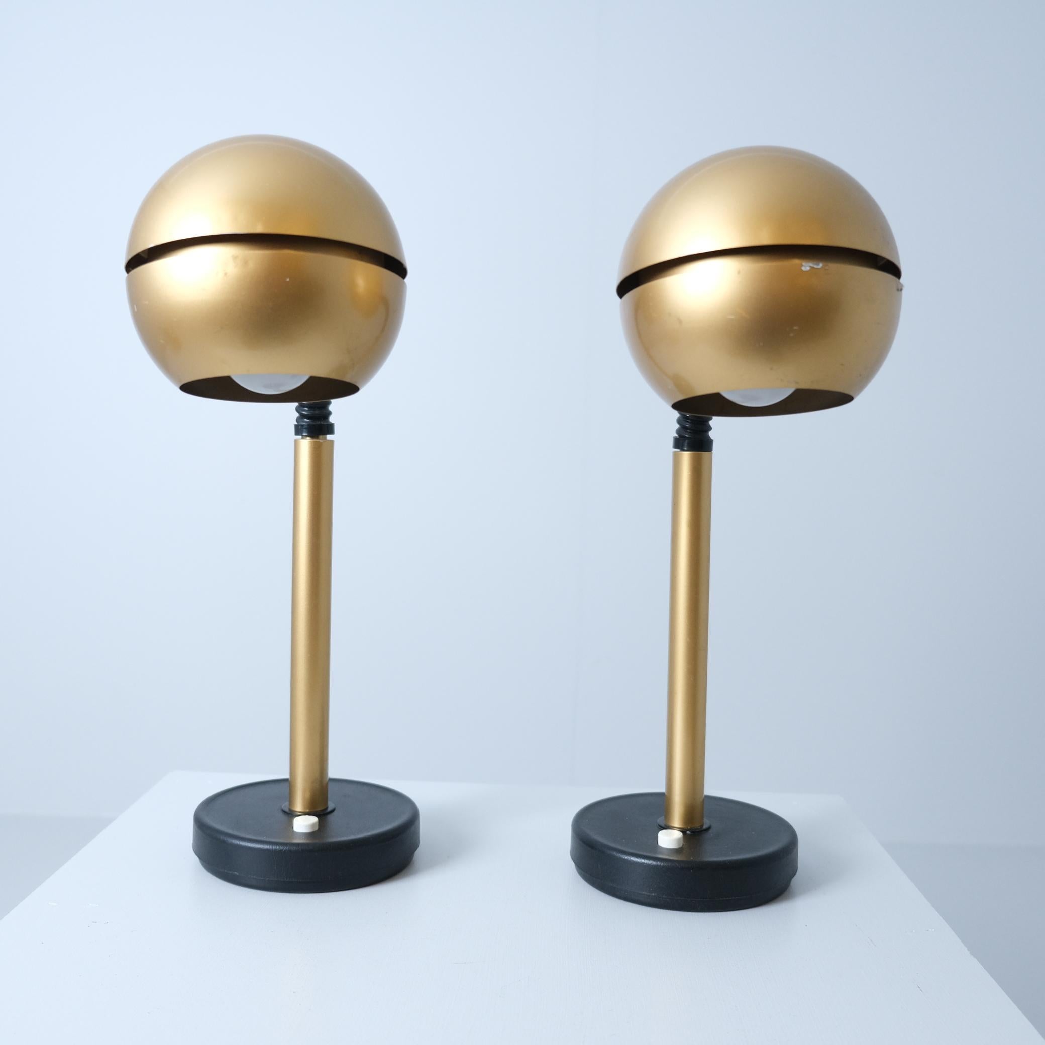 Fin du 20e siècle Paire de lampes de table Heikki Turunen Golden 