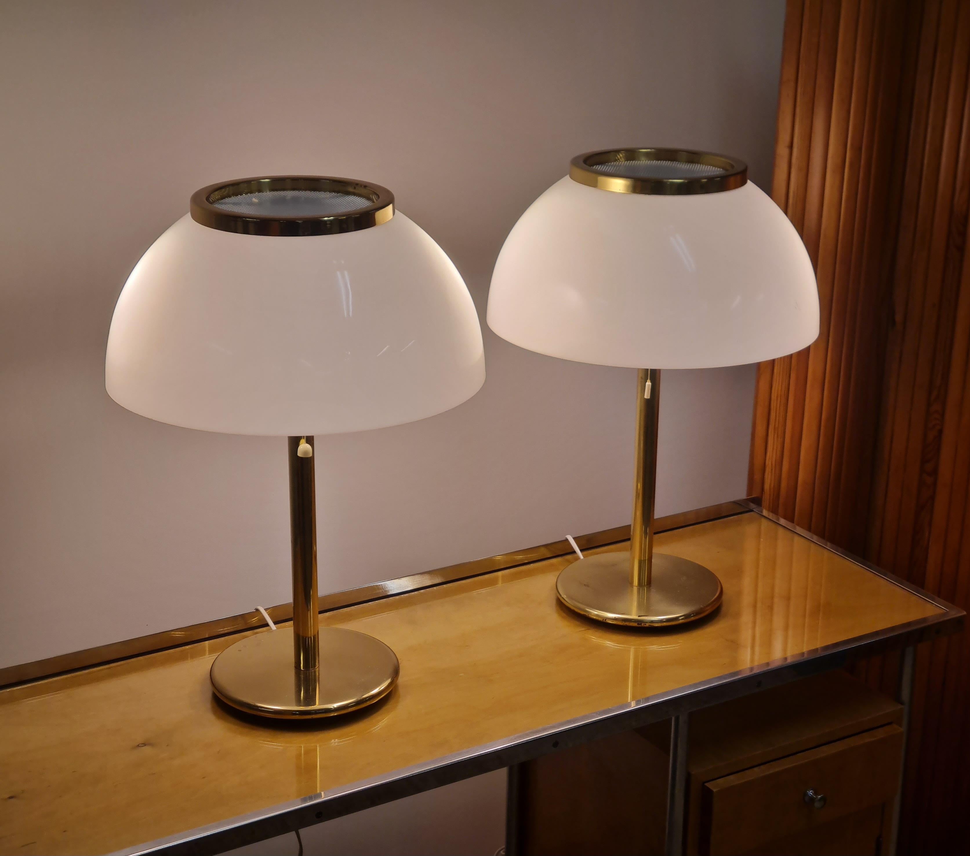 Late 20th Century Pair of Heikki Turunen Senior Series Brass Table Lamps Model 940-147, Orno 1970s For Sale