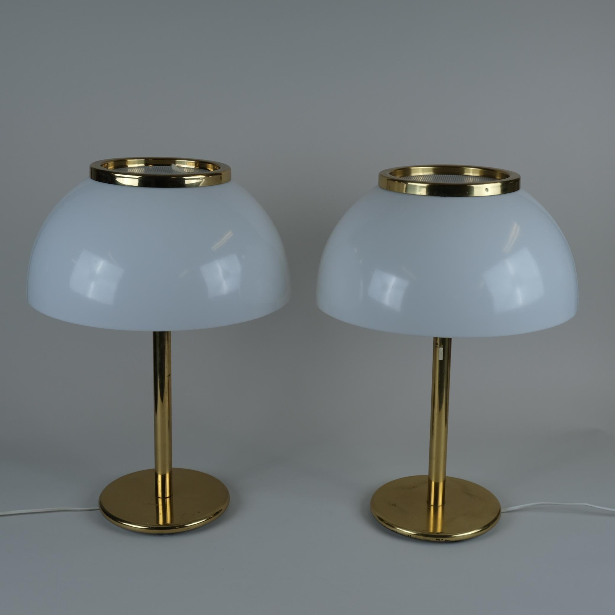 Scandinavian Modern Pair of Heikki Turunen Senior Series Brass Table Lamps Model 940-147, Orno 1970s For Sale