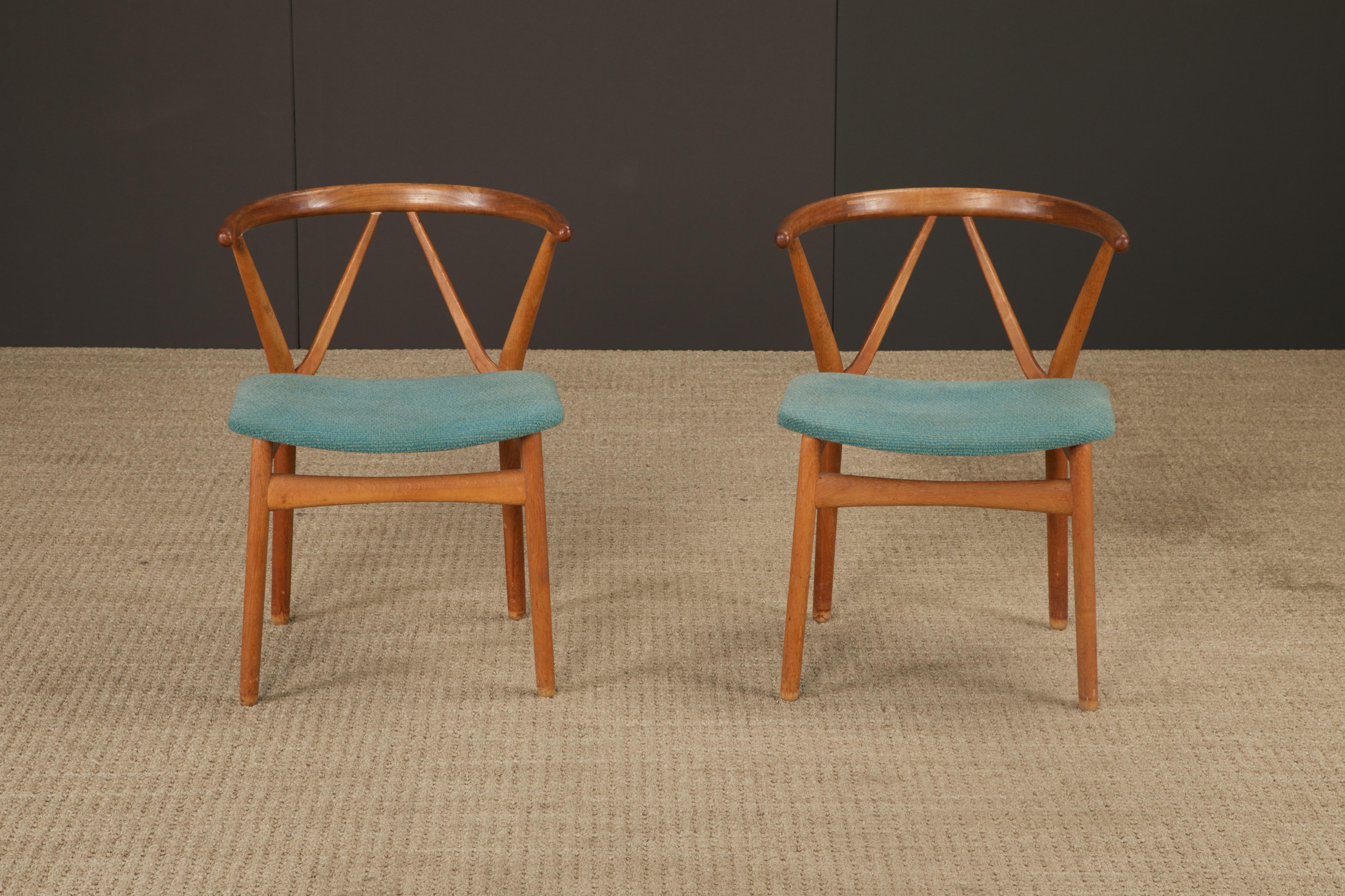 Scandinave moderne Paire de chaises en teck Henning Kjaernulf Model No 255 pour Bruno Hansen, Danemark, années 1960 en vente