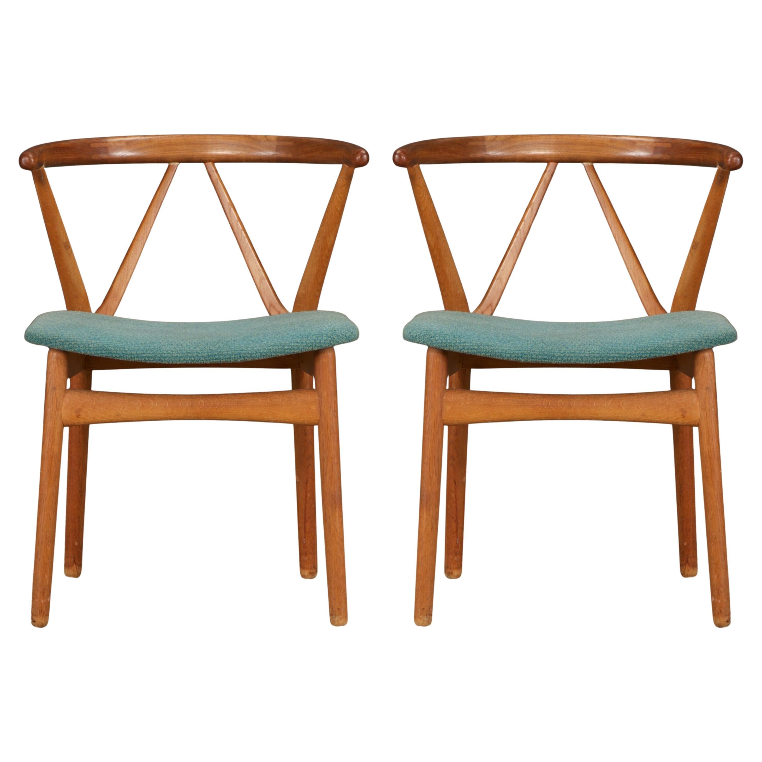 Paire de chaises en teck Henning Kjaernulf Model No 255 pour Bruno Hansen, Danemark, années 1960 en vente