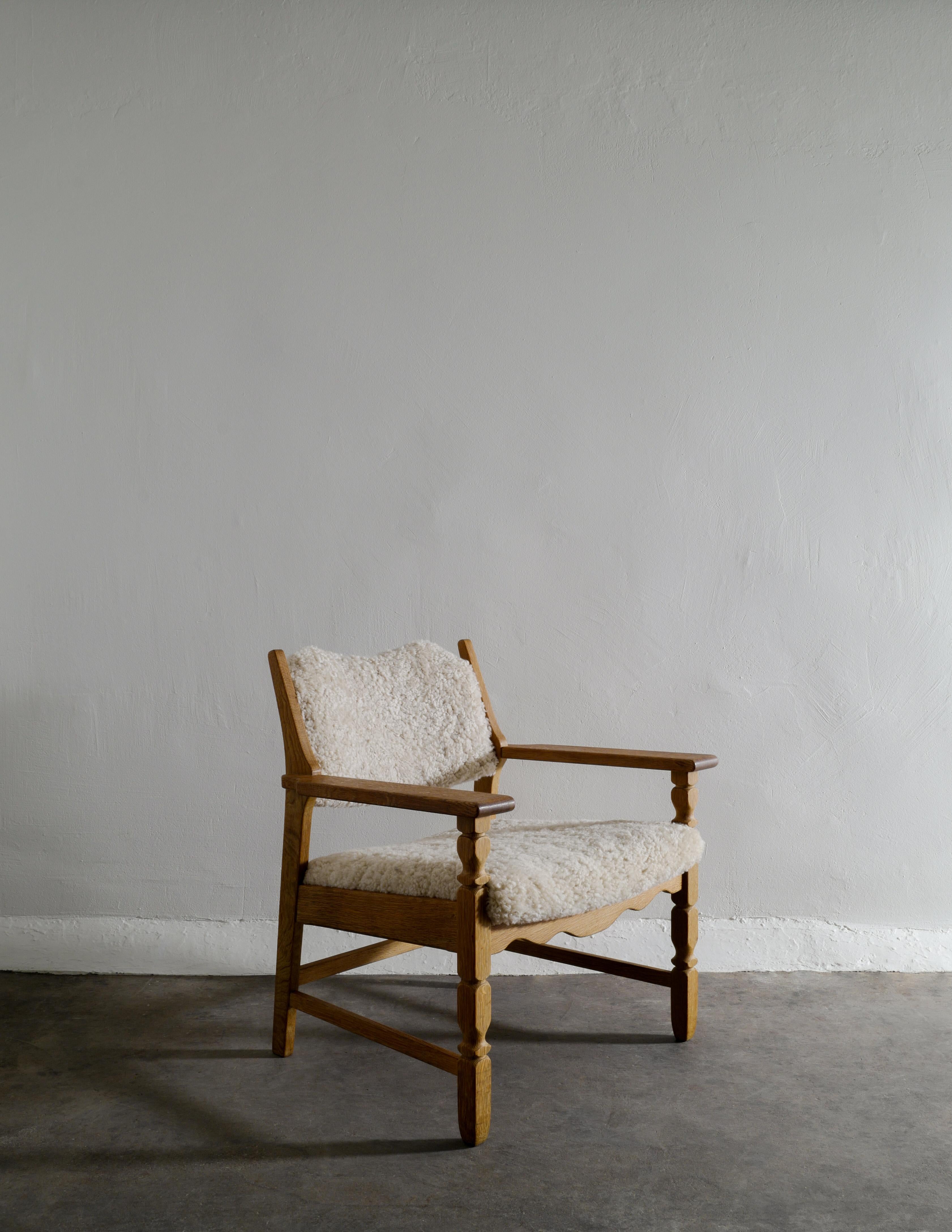 Pair of Henning Kjaernulf 