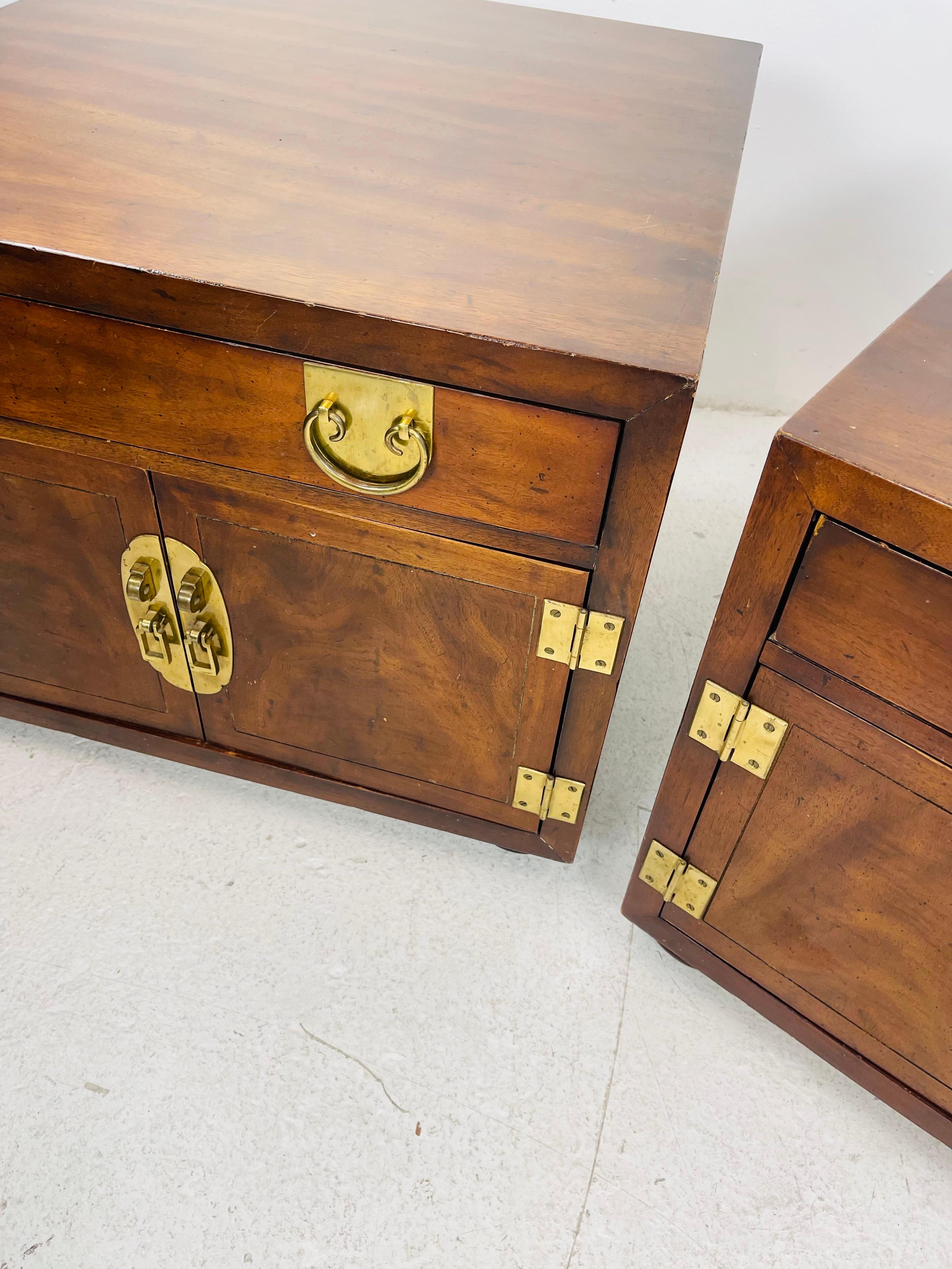 Pair of Henredon Chinoiserie Campaign Chests / Nightstands 6