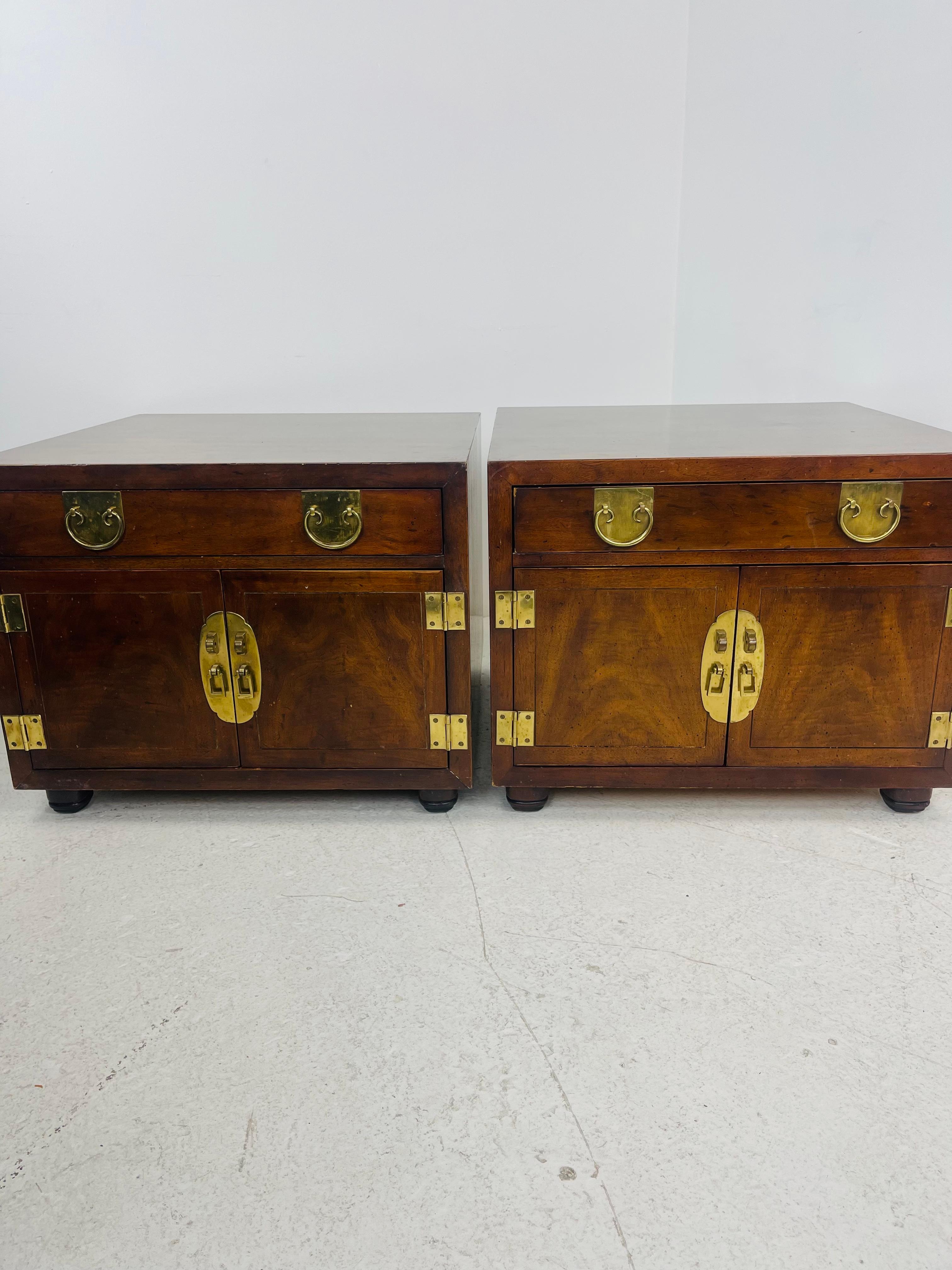 Mid-Century Modern Pair of Henredon Chinoiserie Campaign Chests / Nightstands
