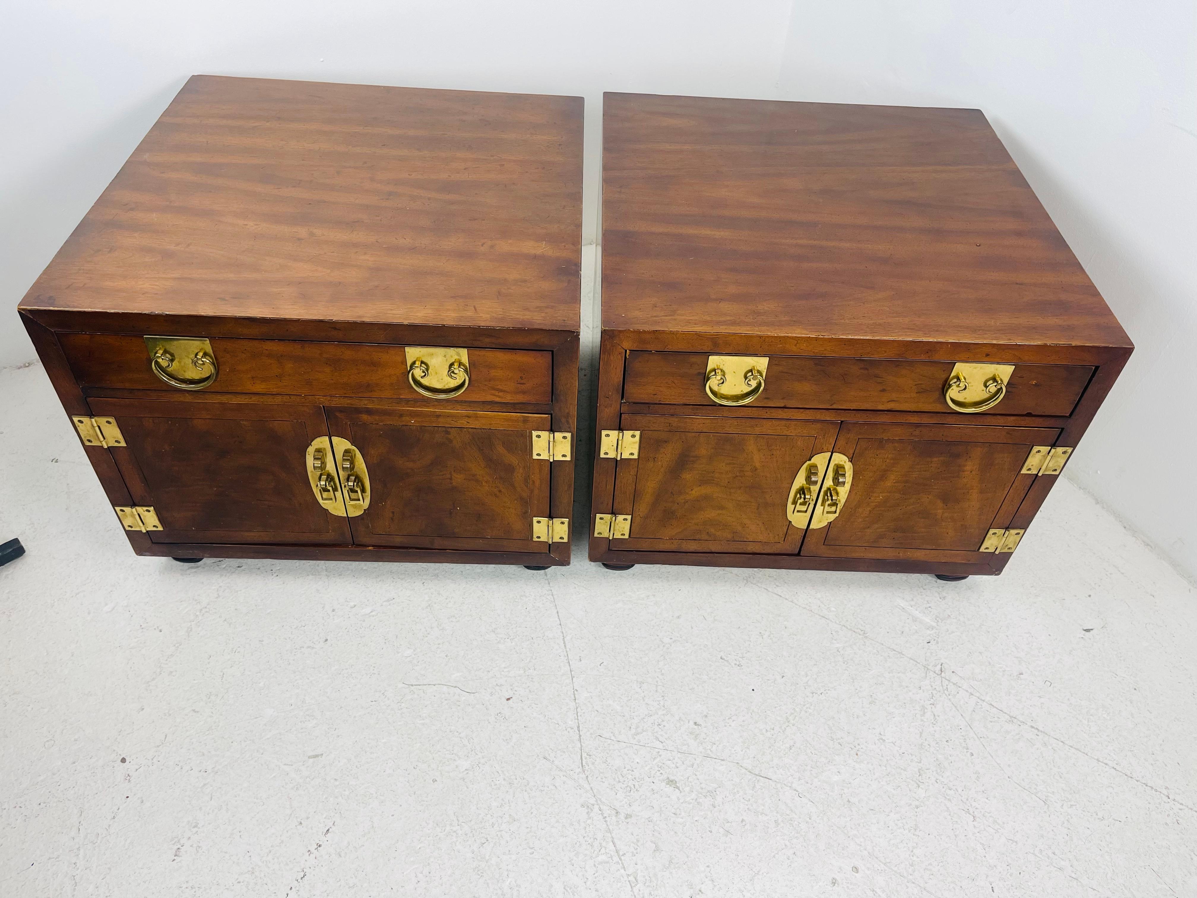 Pair of Henredon Chinoiserie Campaign Chests / Nightstands In Good Condition In Dallas, TX