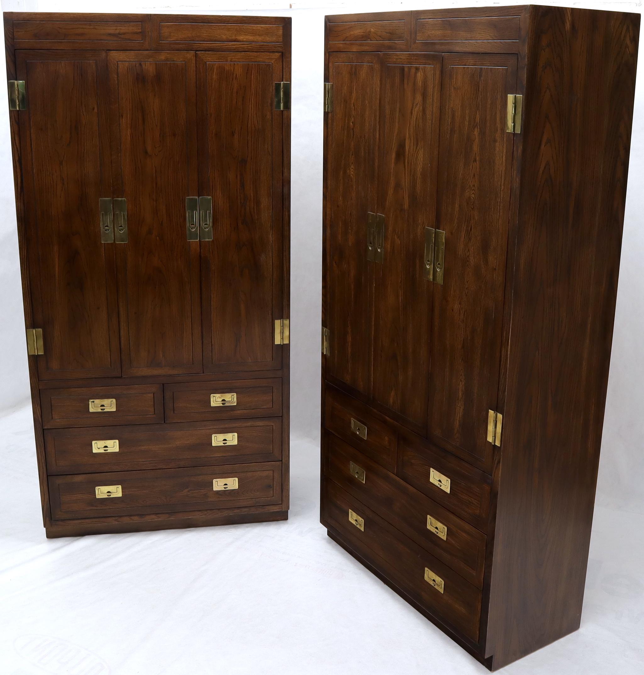 Paar Mid-Century Modern Henredon Schränke Kommode Truhen Schränke chifferobe mit Regalfächern.