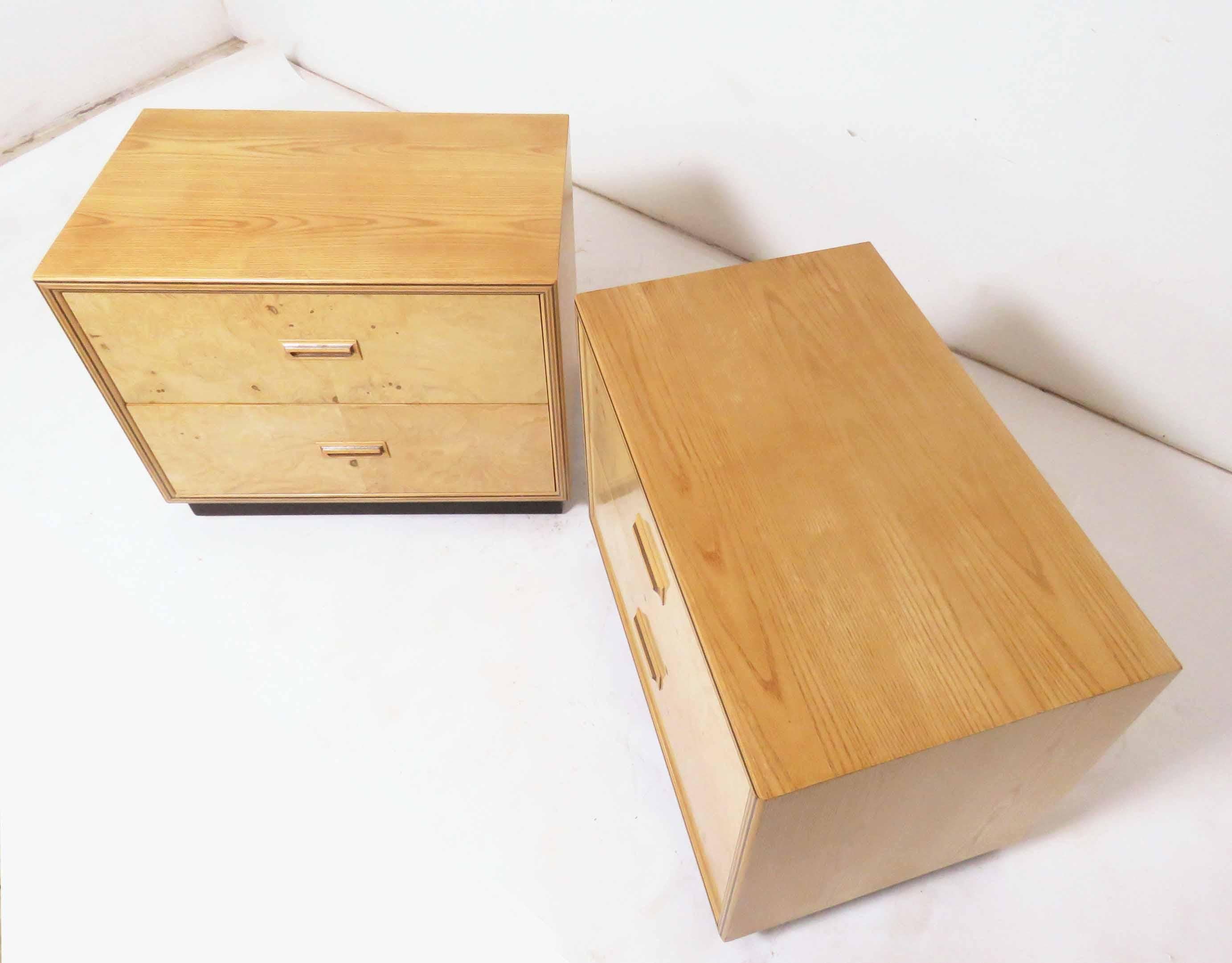 Pair of Henredon Scene Two Burl Wood Nightstands 5