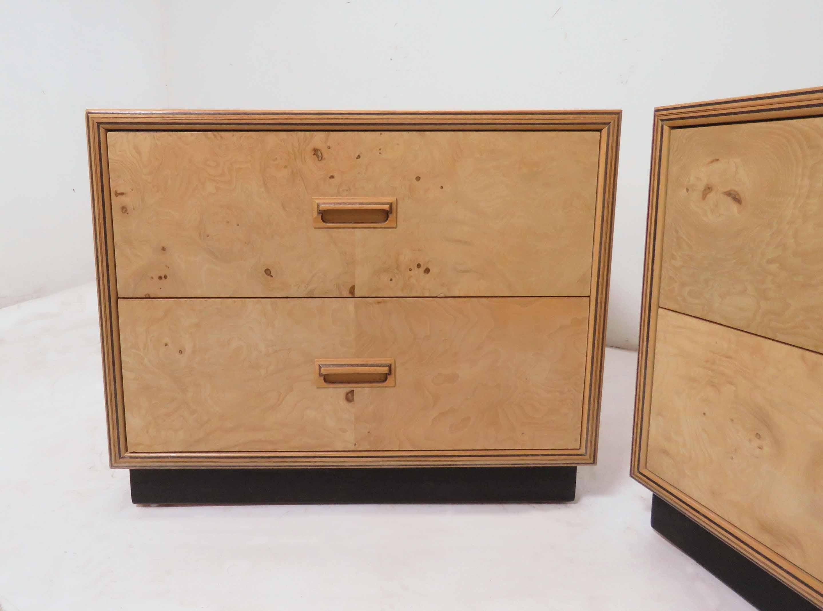 Mid-Century Modern Pair of Henredon Scene Two Burl Wood Nightstands