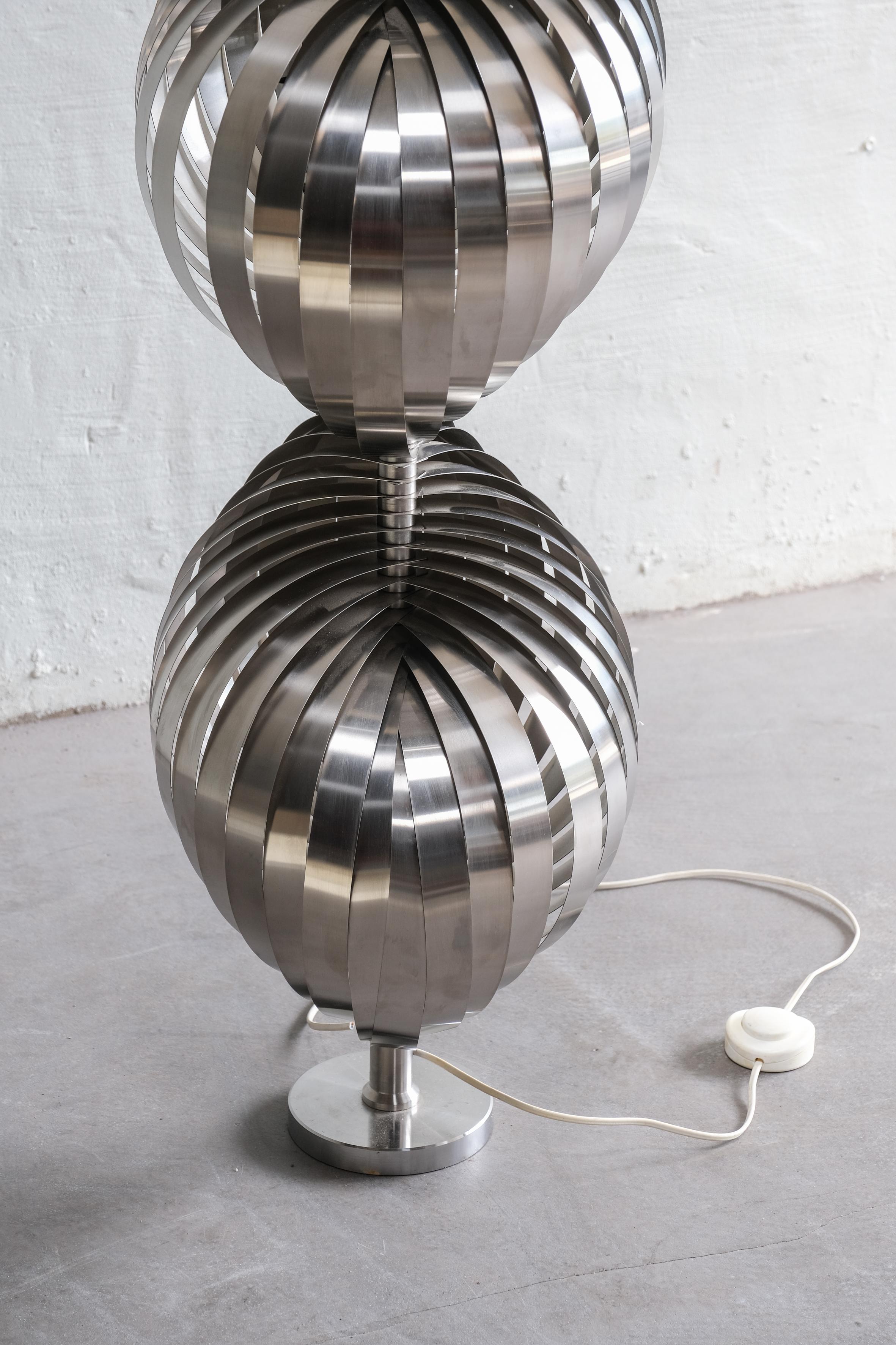 Pair of Henri Mathieu metal spiral floorlamps from the 70ties In Excellent Condition In Zandhoven, BE