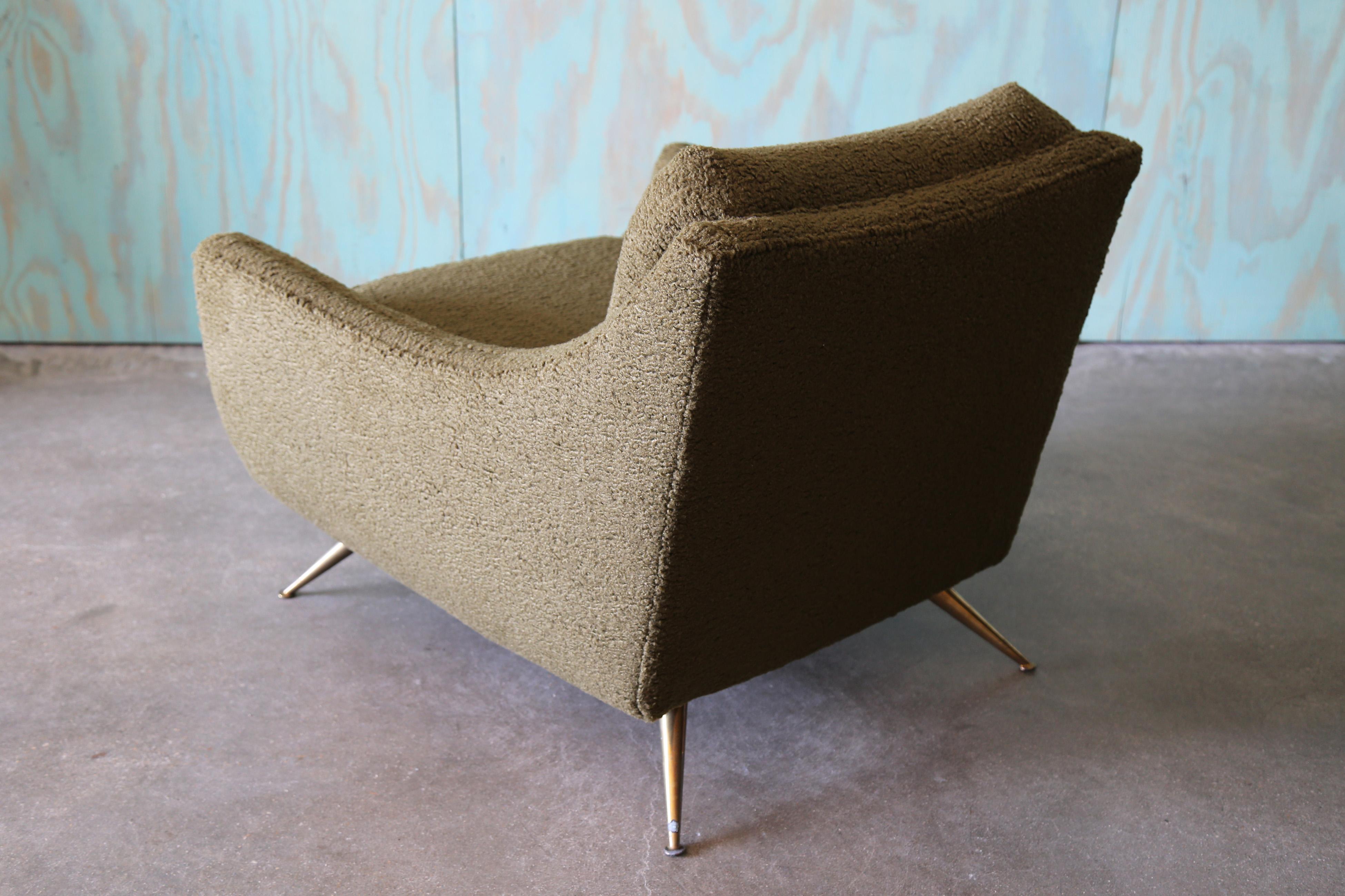 Pareja de sillones de salón Henry P Glass Verde Boucle Latón Mid Century Modern en venta 4