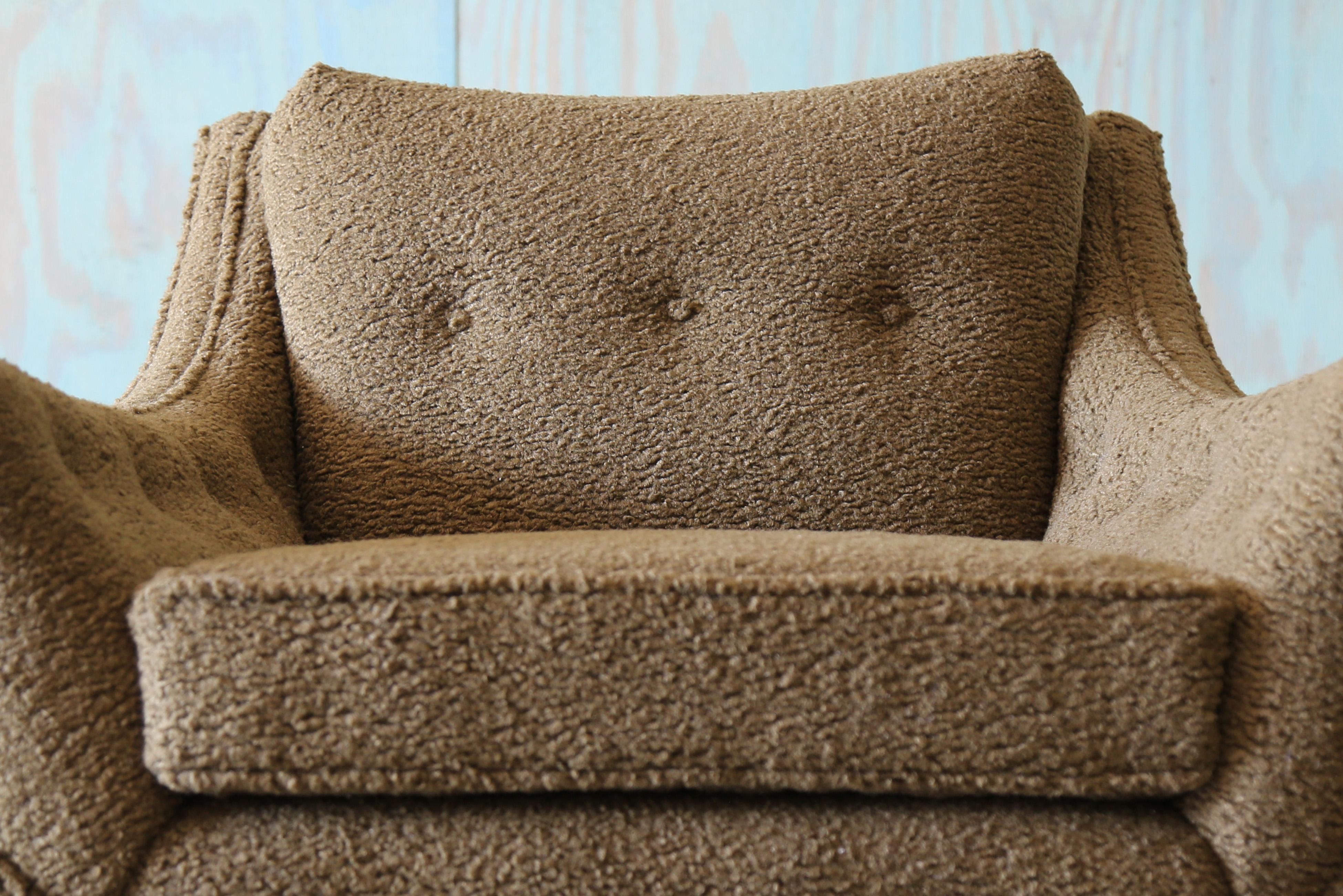 Pareja de sillones de salón Henry P Glass Verde Boucle Latón Mid Century Modern en venta 6