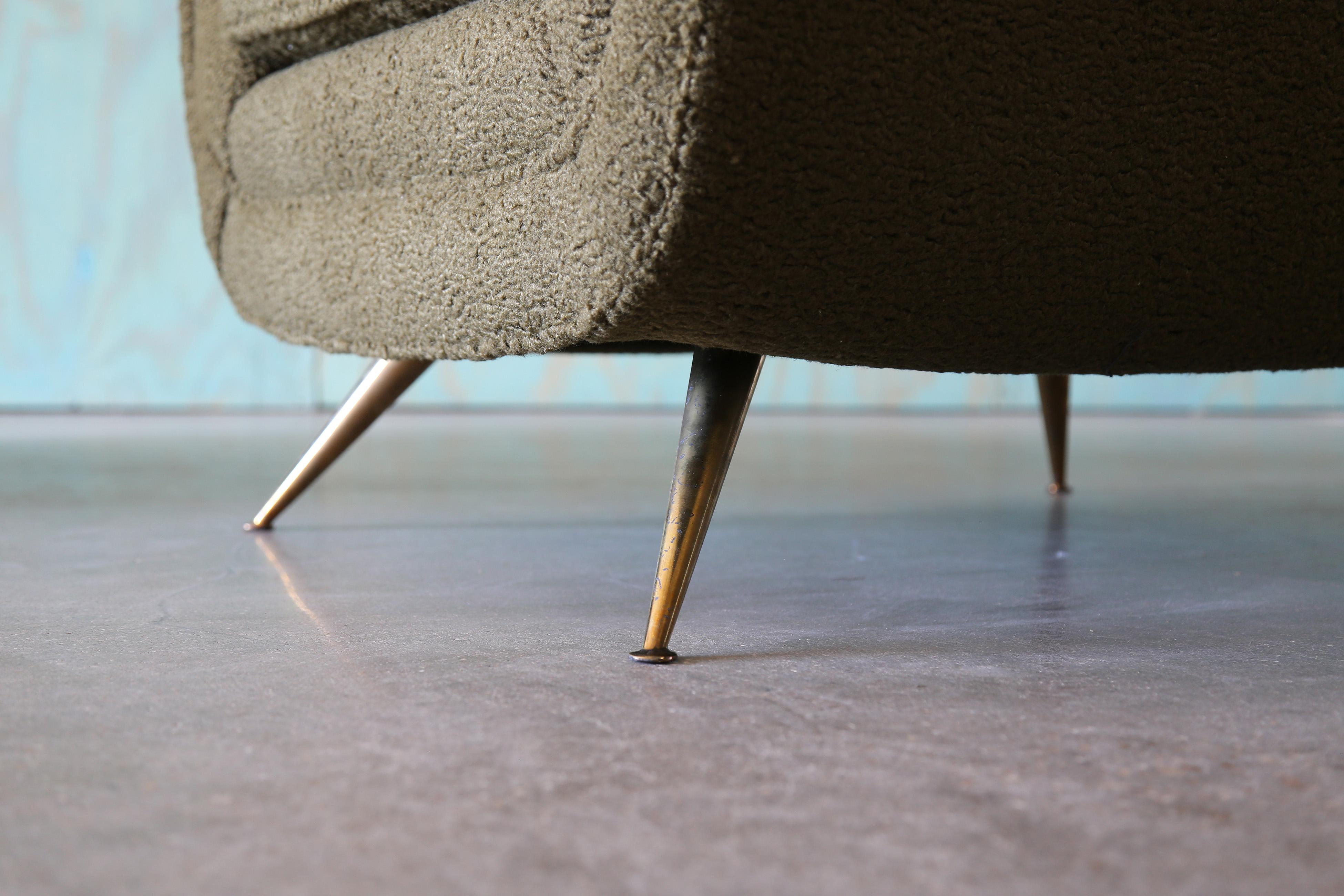 Pareja de sillones de salón Henry P Glass Verde Boucle Latón Mid Century Modern en Bueno estado para la venta en Virginia Beach, VA