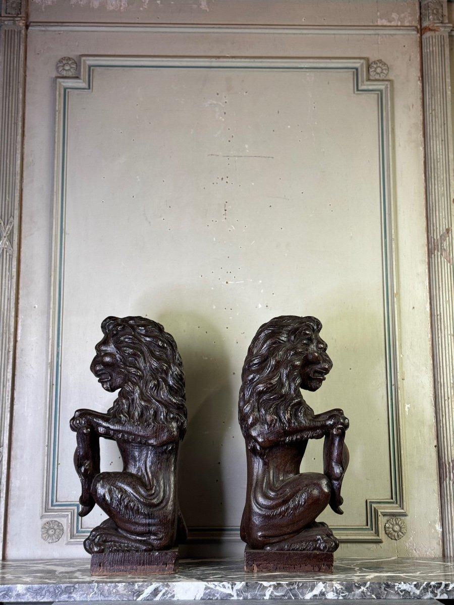 Pair Of Heraldic Lions, Oak Sculptures, 19th Century For Sale 1