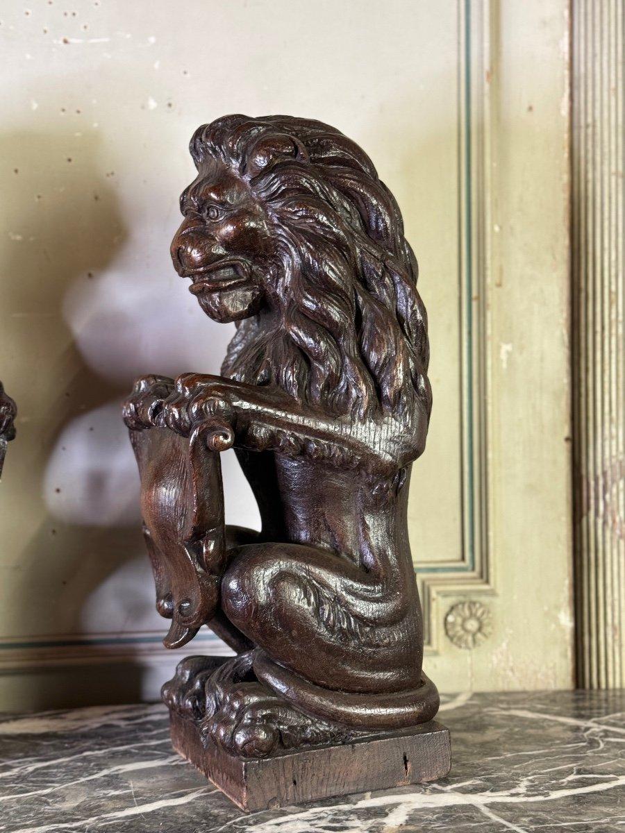 Pair Of Heraldic Lions, Oak Sculptures, 19th Century For Sale 4
