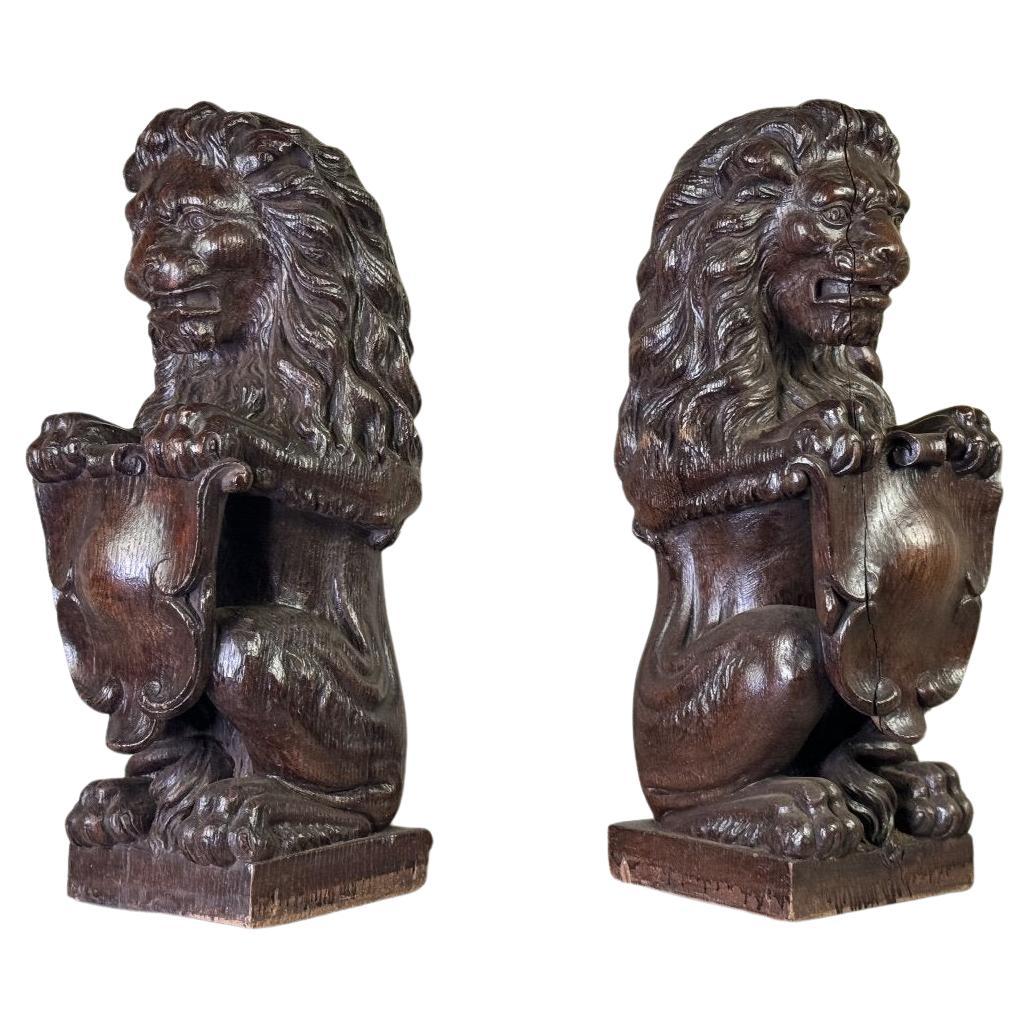 Pair Of Heraldic Lions, Oak Sculptures, 19th Century