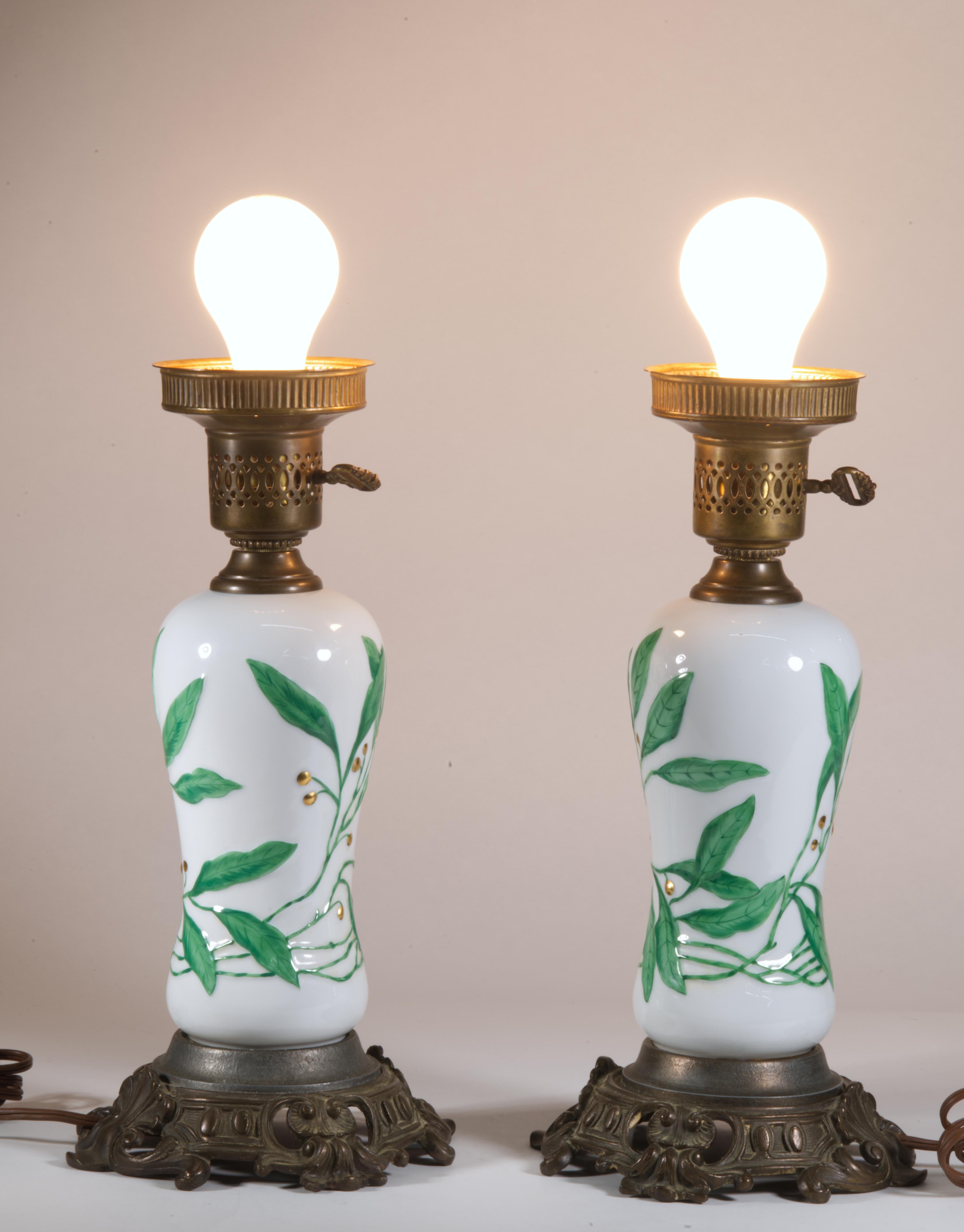 Pair of Herend Hand-painted Art Deco Porcelain Table Lamps For Sale 6
