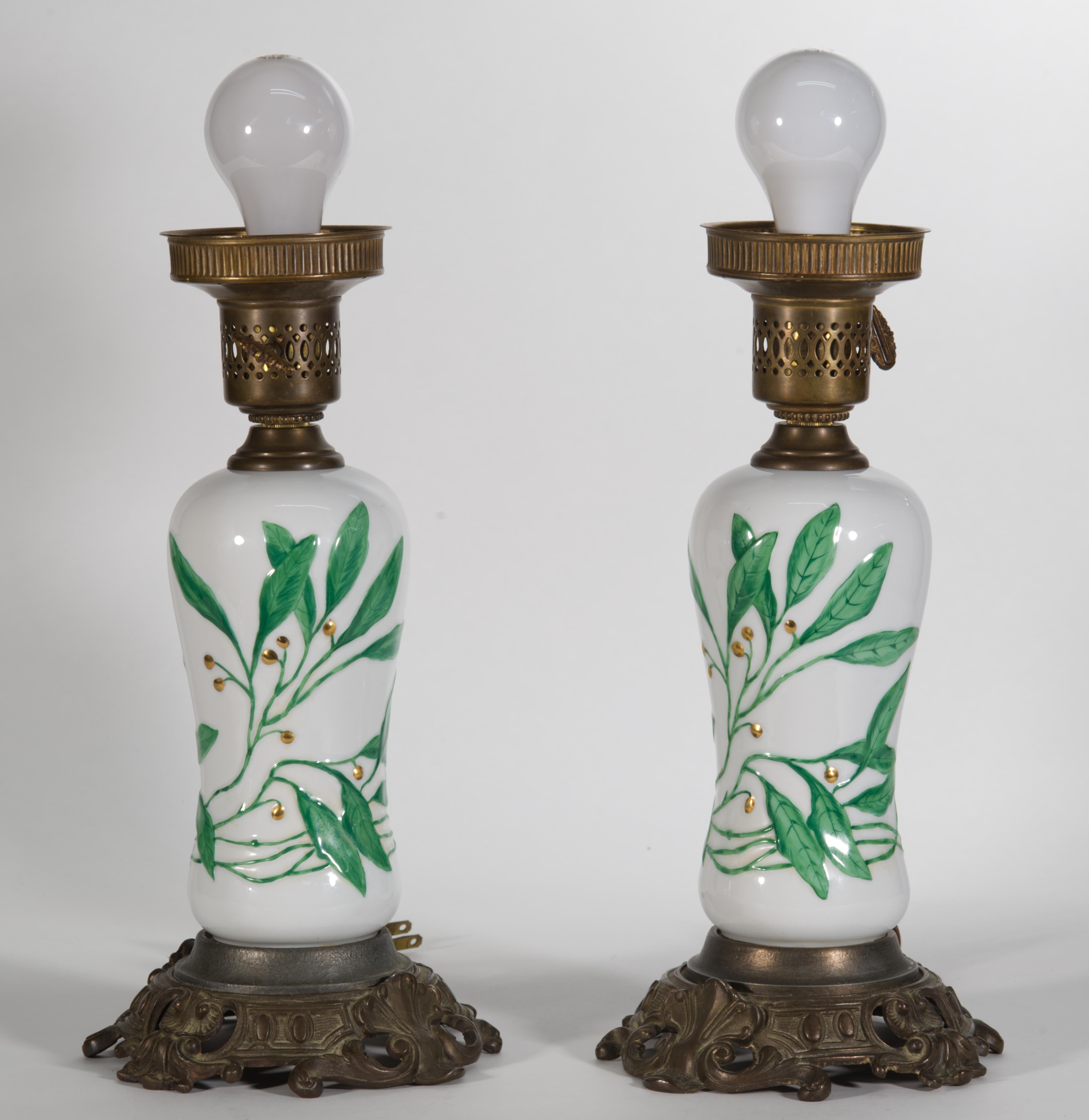 Pair of Herend Hand-painted Art Deco Porcelain Table Lamps For Sale 8