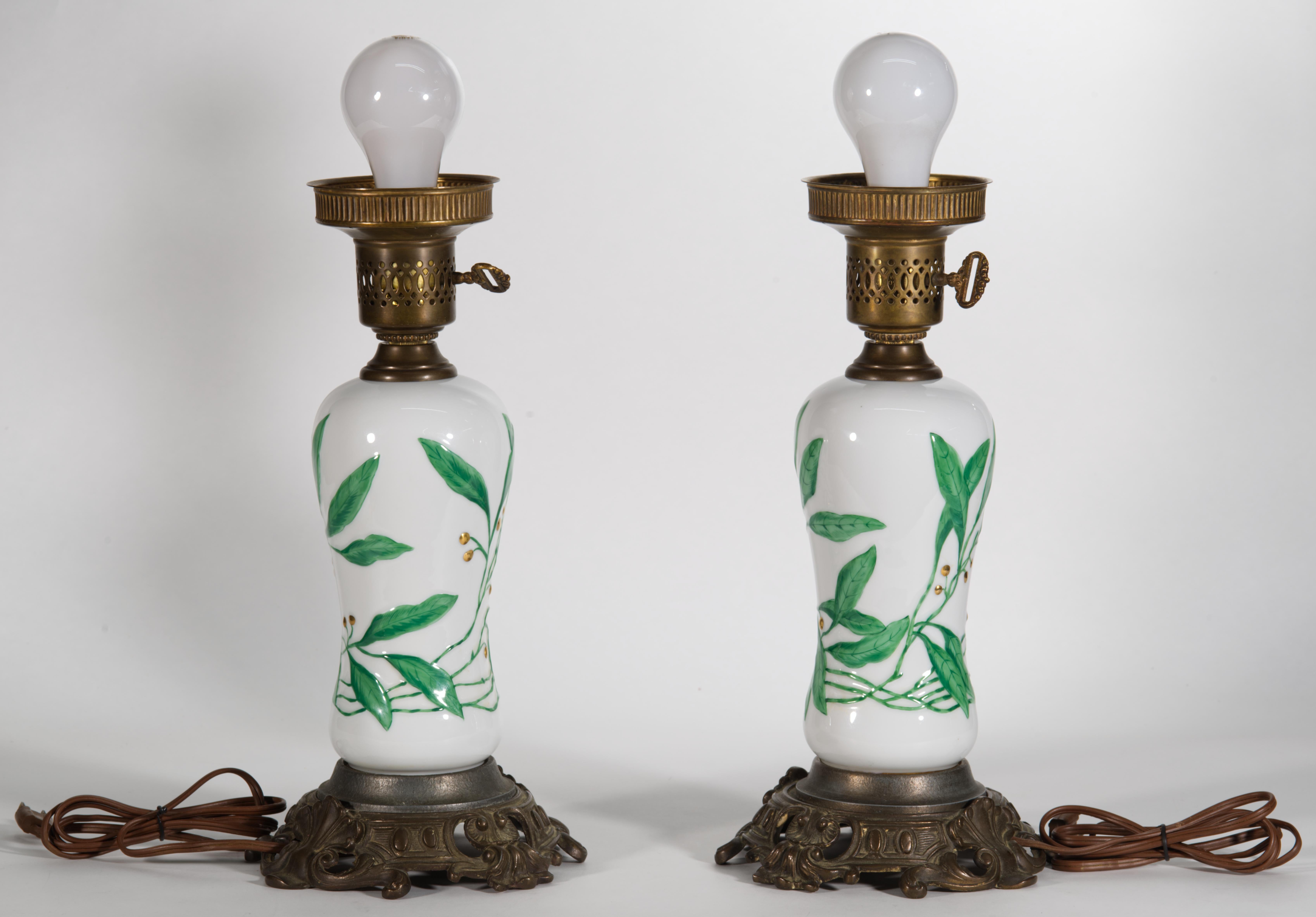Cast Pair of Herend Hand-painted Art Deco Porcelain Table Lamps For Sale