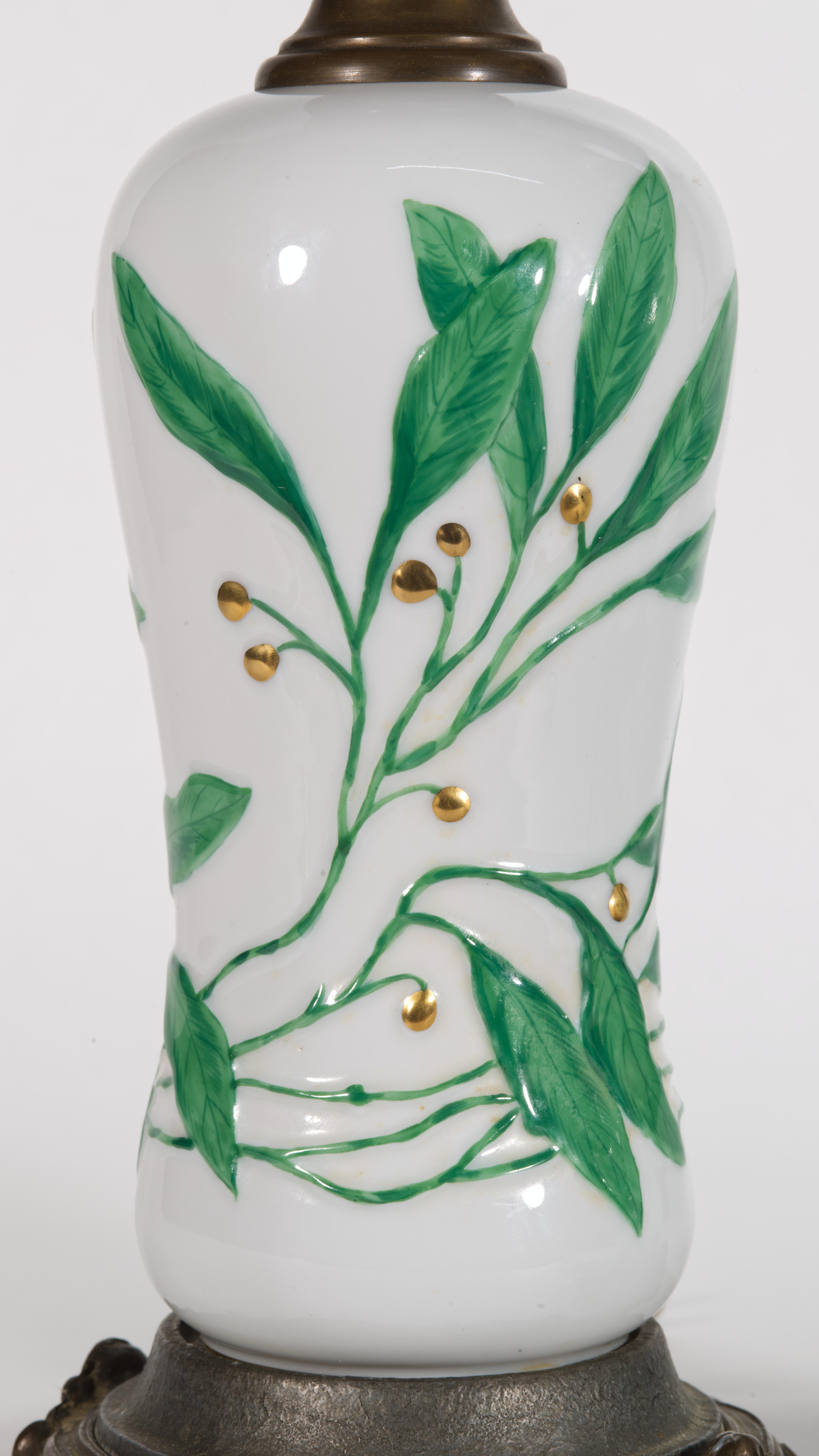 20th Century Pair of Herend Hand-painted Art Deco Porcelain Table Lamps For Sale