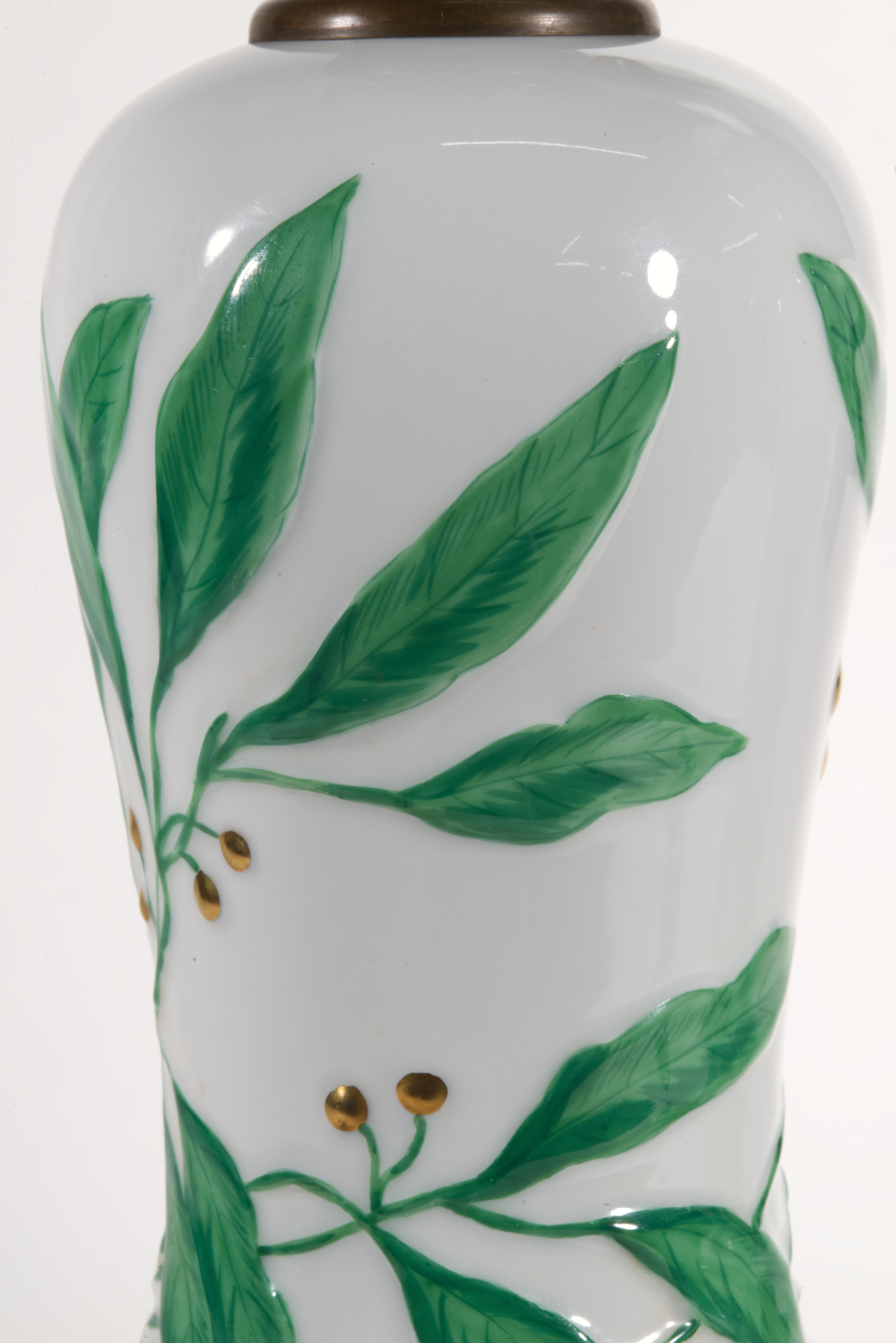 Pair of Herend Hand-painted Art Deco Porcelain Table Lamps For Sale 1