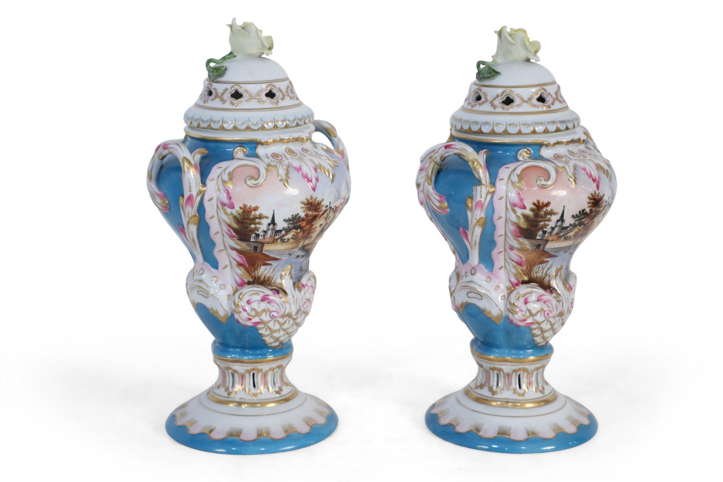 Pair of Herend Hungarian Blue Decorated and Lidded Porcelain Urns In Good Condition For Sale In New York, NY