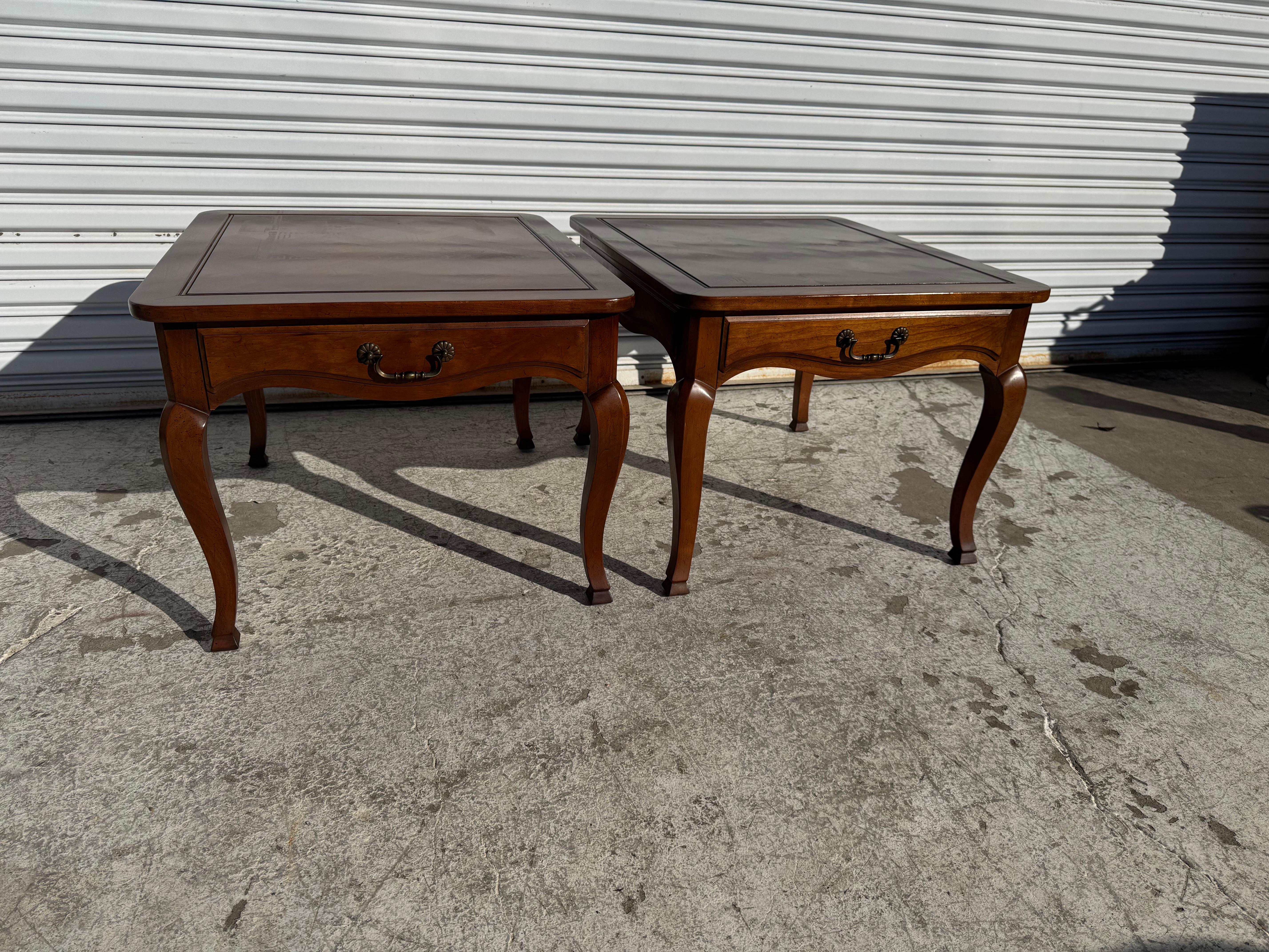 Pair of Heritage Furniture Parquet Top Hollywood Regency Walnut End Tables For Sale 1