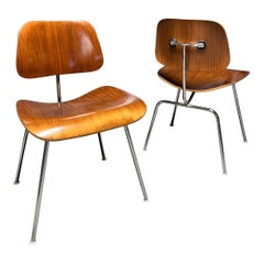 Coppia di sedie Herman Miller Eames DCM in compensato modellato 1985-1999 (firmate)